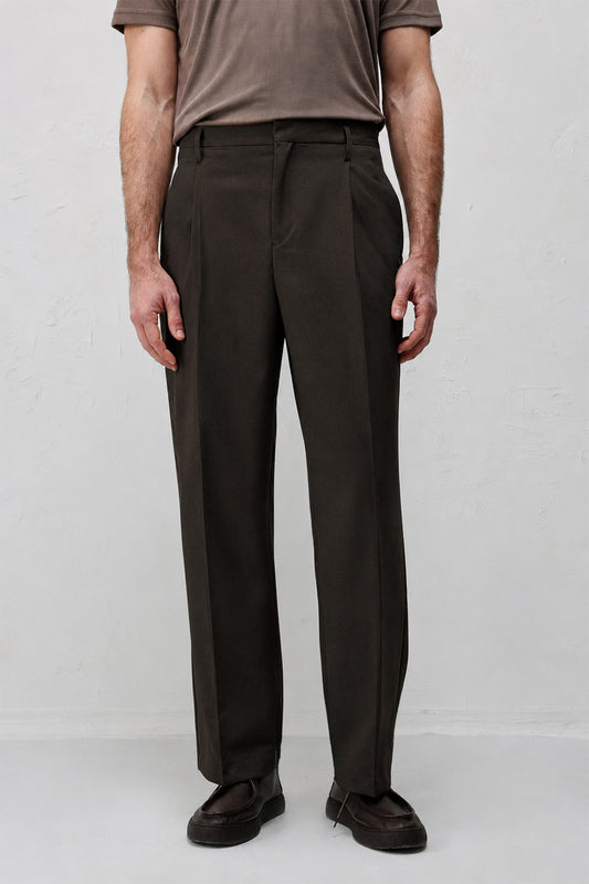 Relaxed-Fit Pleated Men's Pants