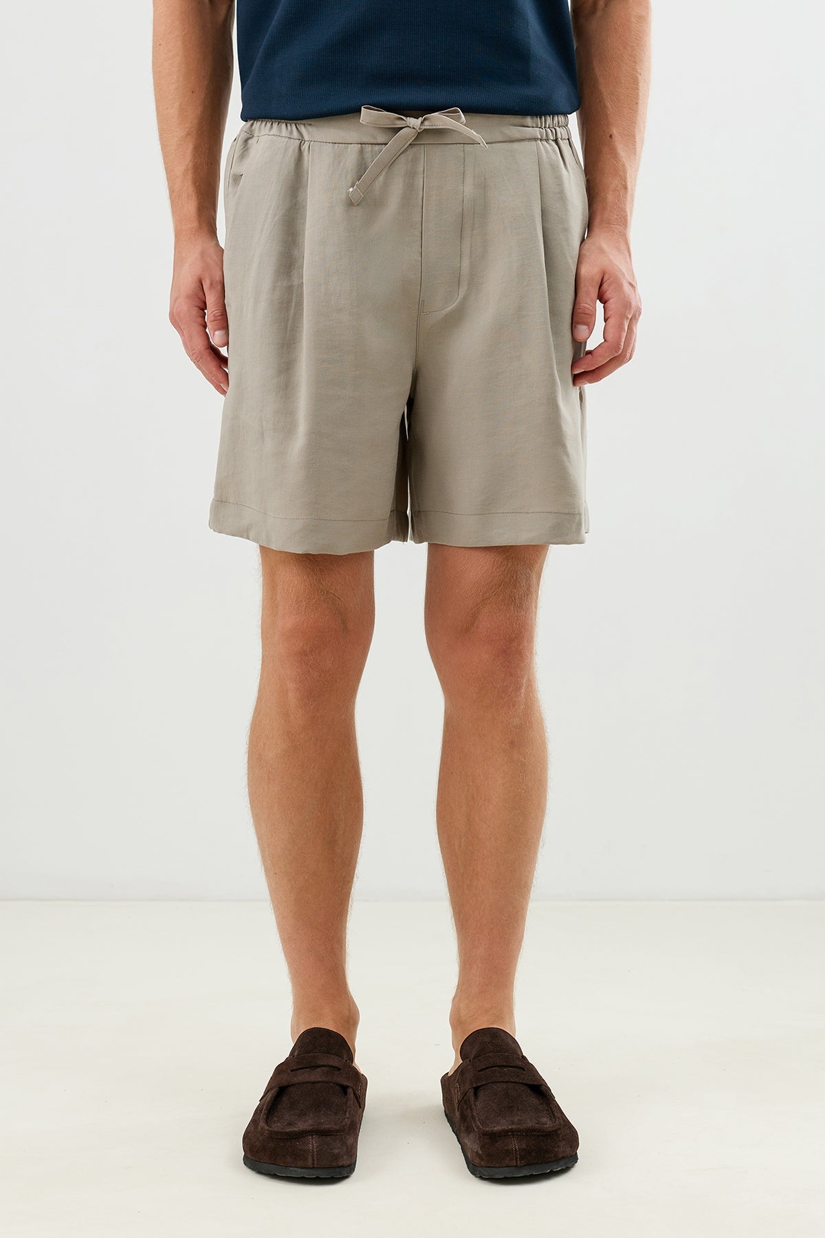 Pleated Shorts with Lyocell Blend