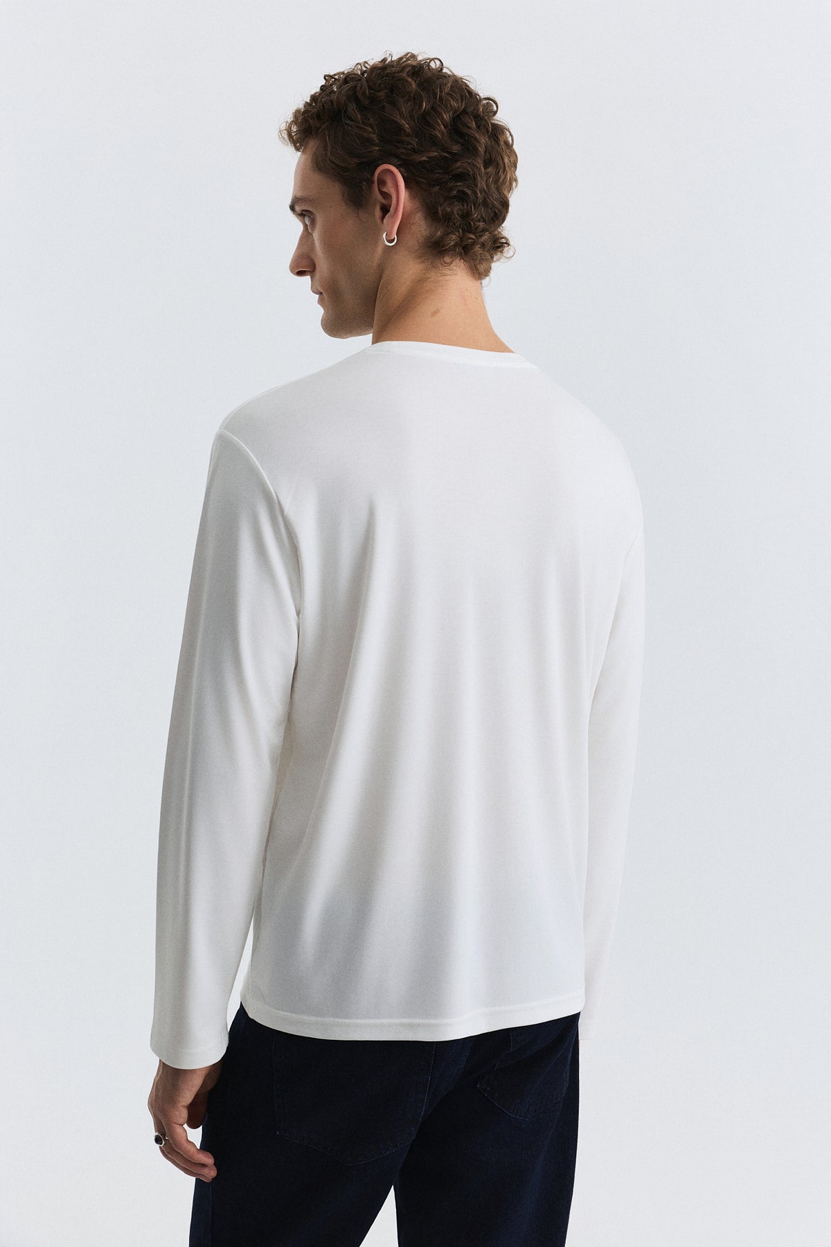 Relax Fit Long-Sleeve T-Shirt