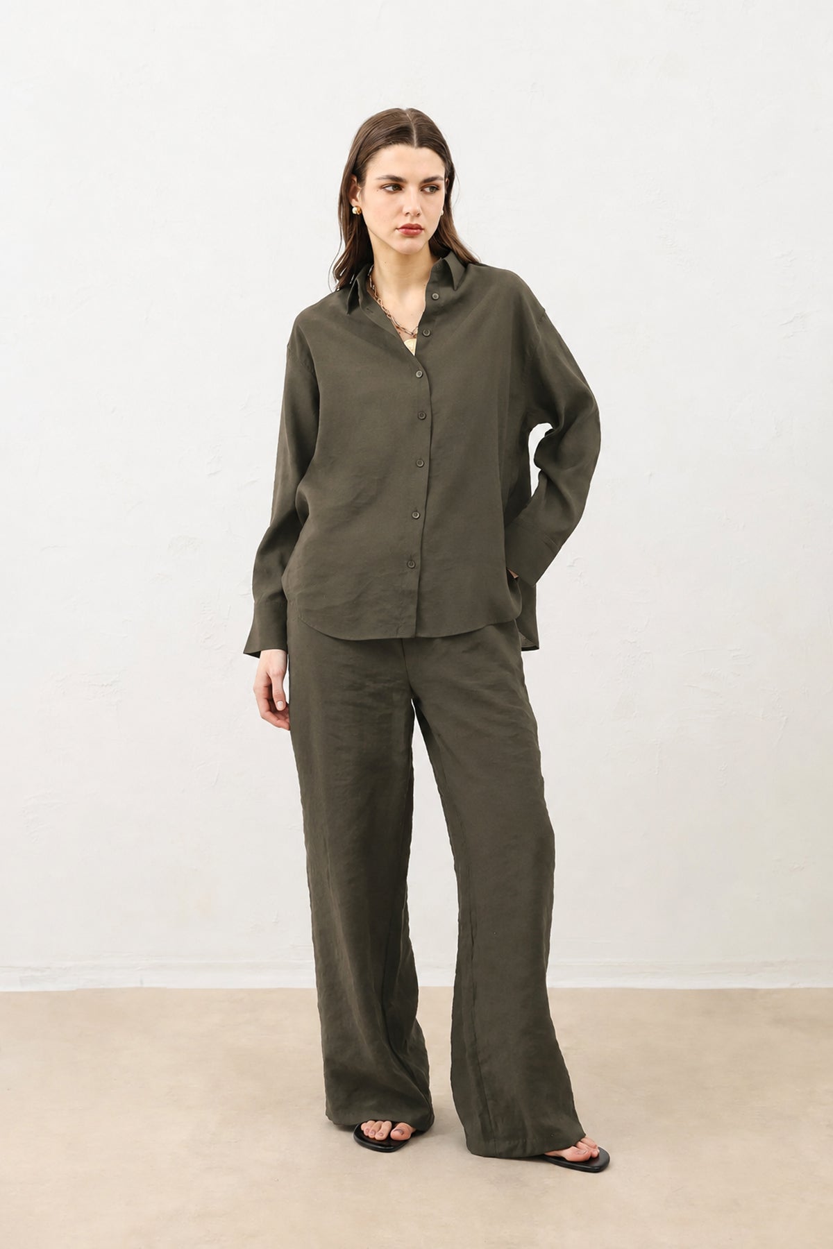 Flowy Oversized Women's Shirt