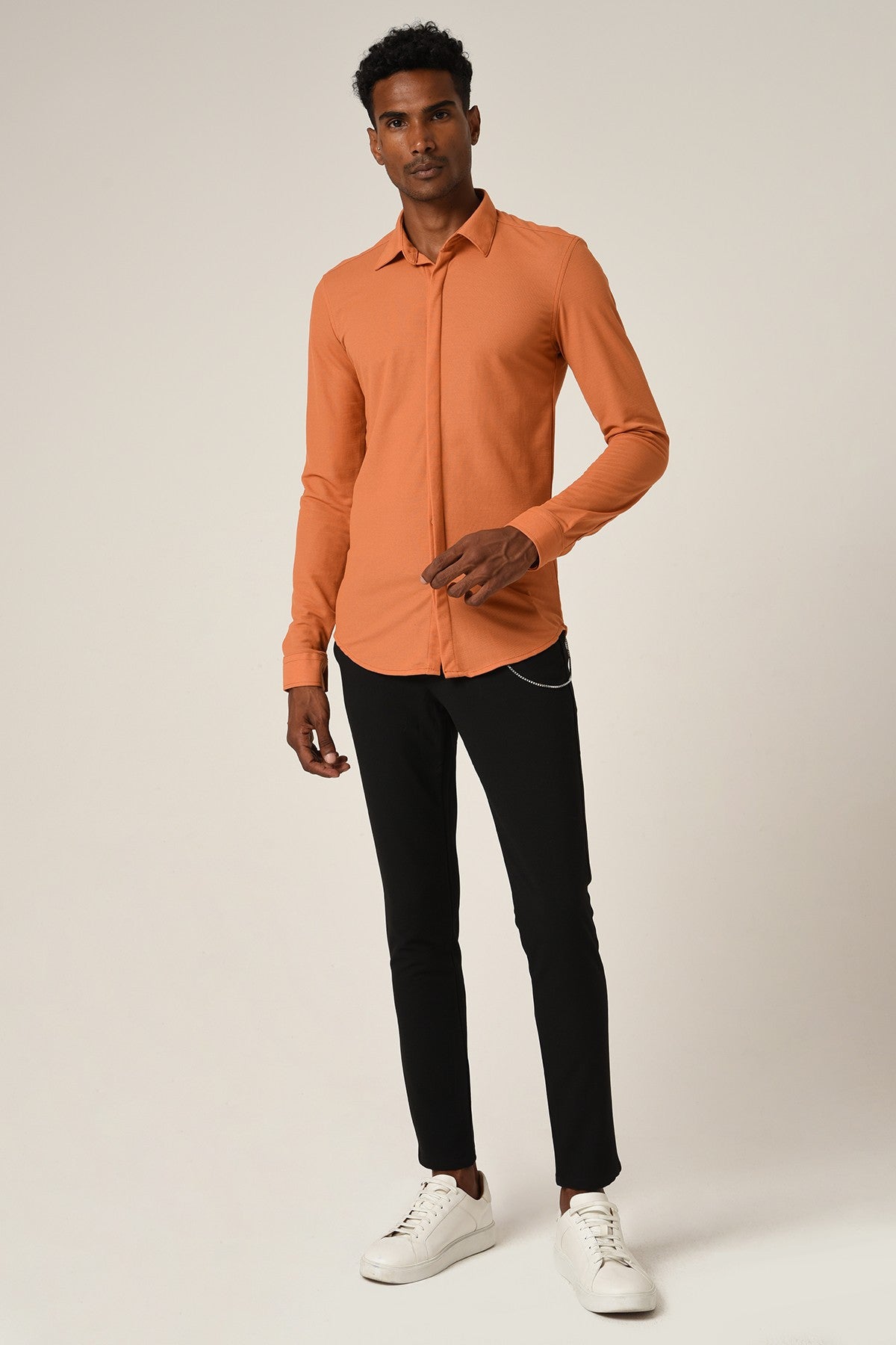 Antioch Men's Long-Sleeve Slim-Fit Knit Shirt with Hidden Buttons