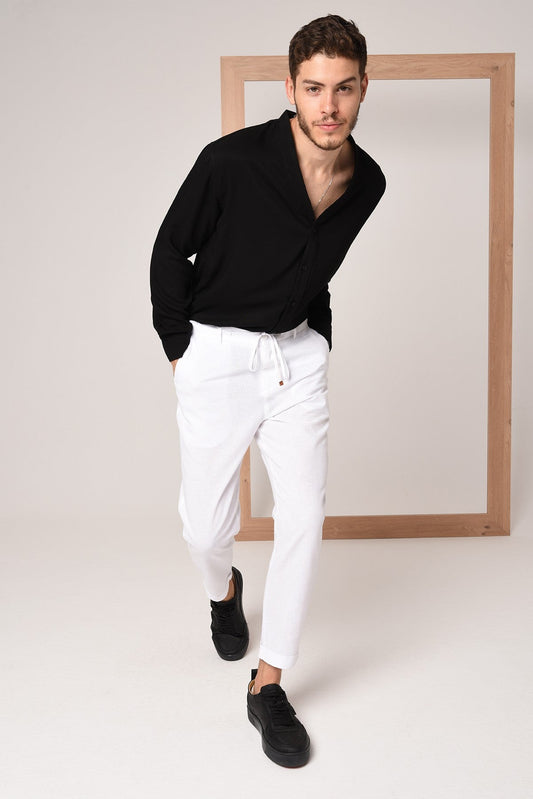 Boyfriend-Style Linen Pants with a Drawstring Waist