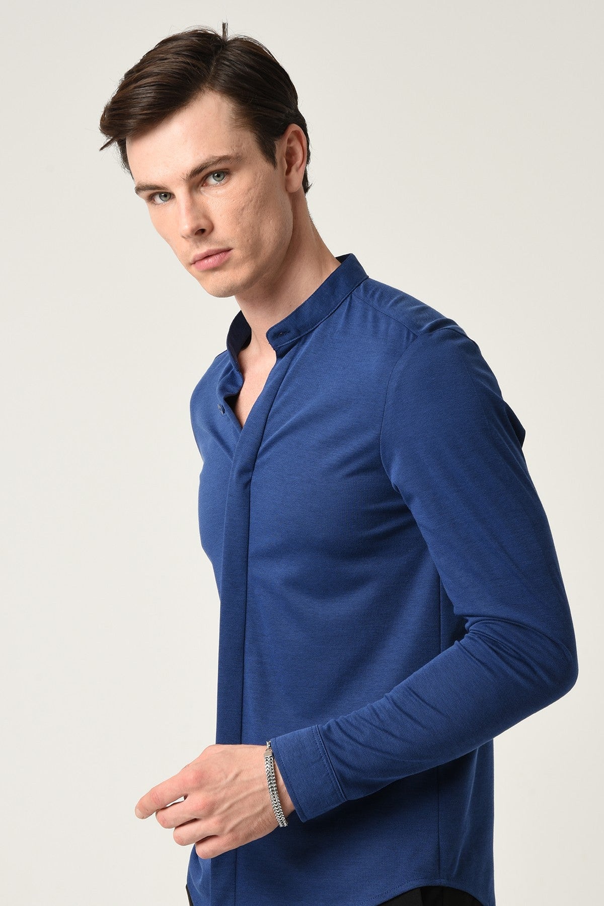 Antioch Men's Judge-Collar Hidden-Button Long-Sleeve Slim-Fit Shirt