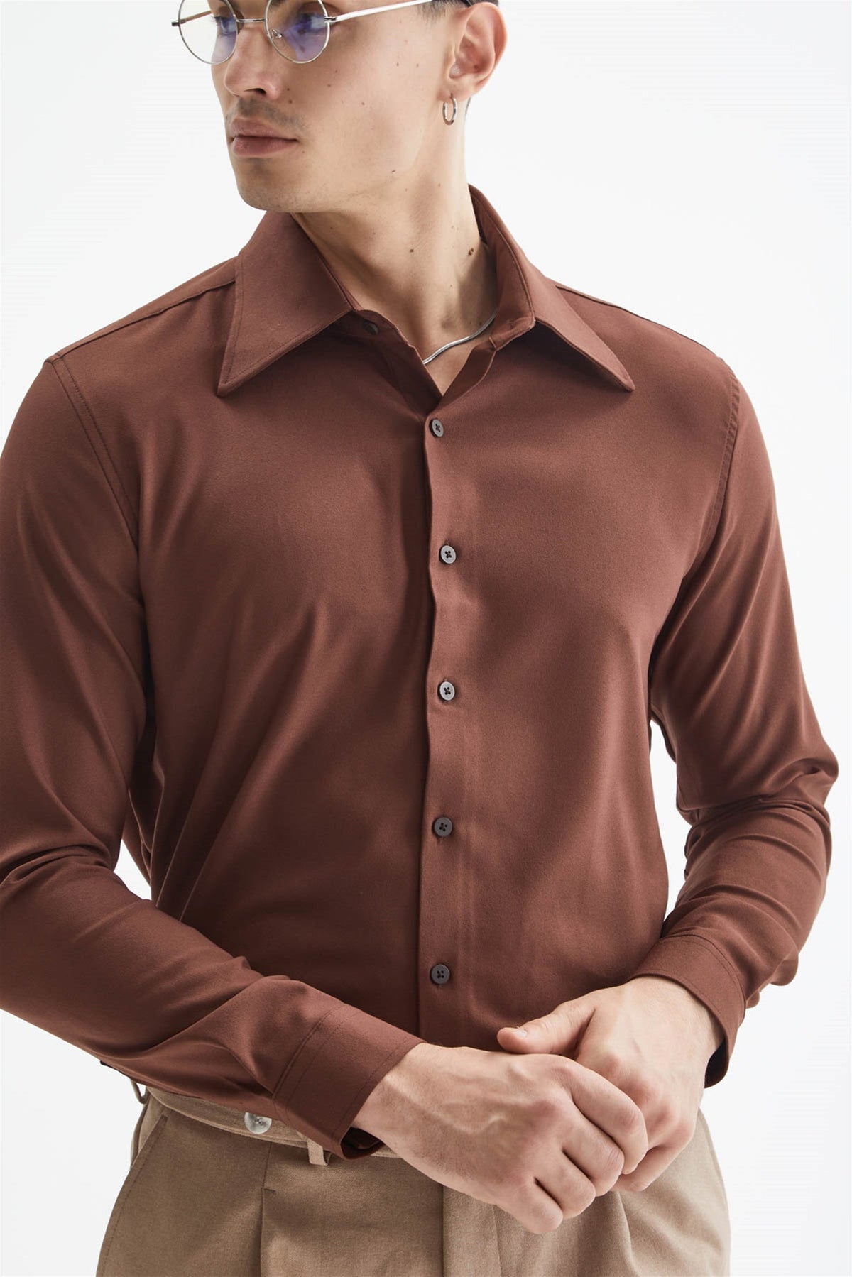 Antioch Slim-Fit Men's Long-Sleeve Shirt with a Wide Collar