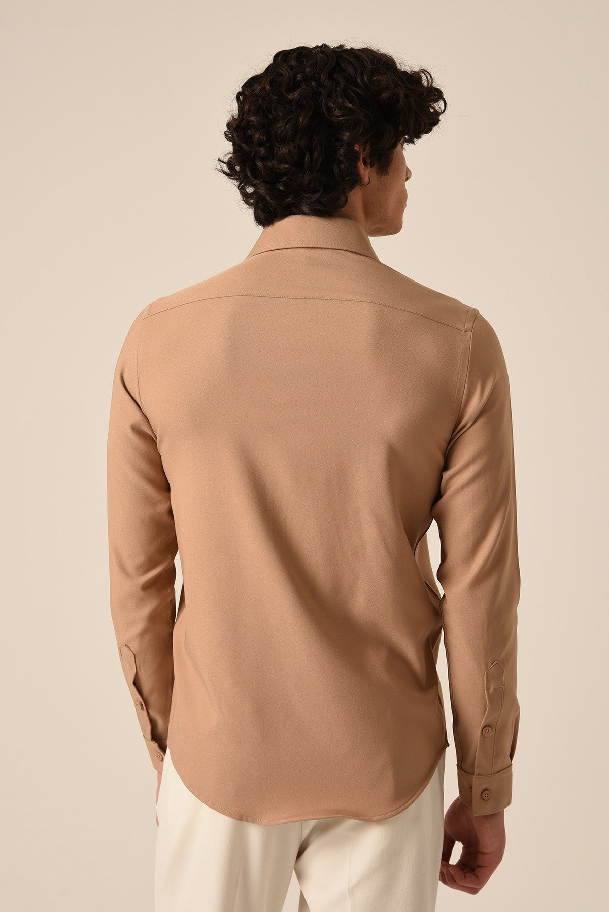 Antioch Slim-Fit Men's Long-Sleeve Shirt with a Wide Collar
