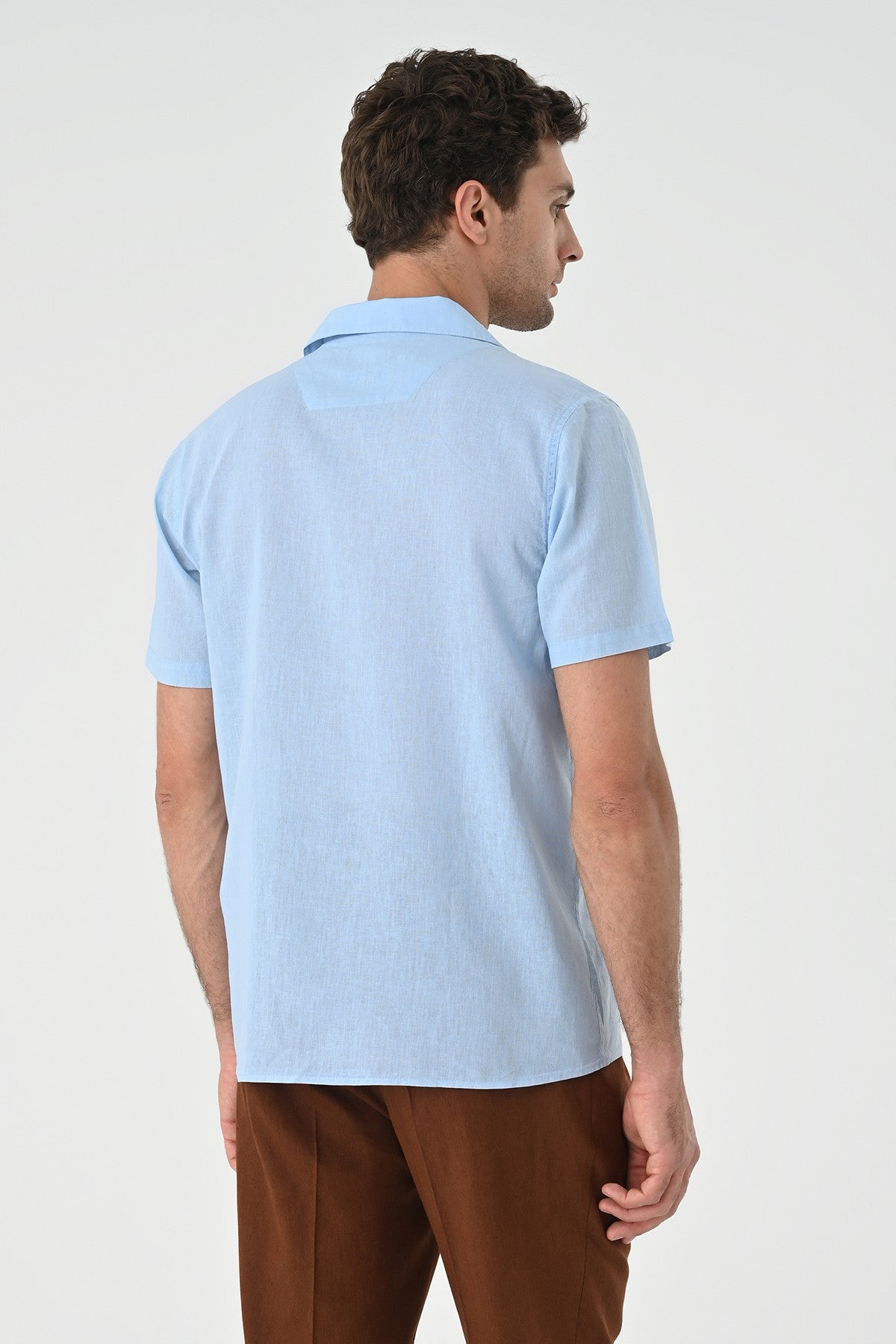 Men's Shirt with Apache Collar and Pocket Details