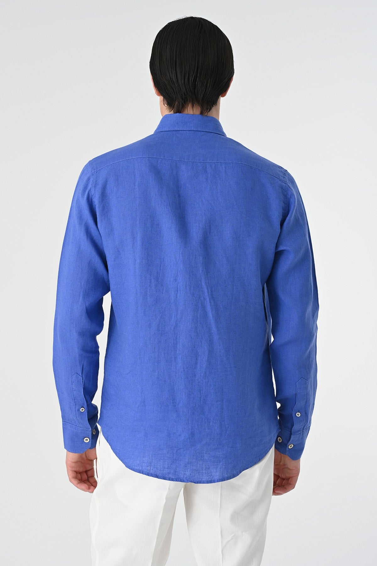 Men's 100% Linen Shirt with an Antioch Collar and Button Detail