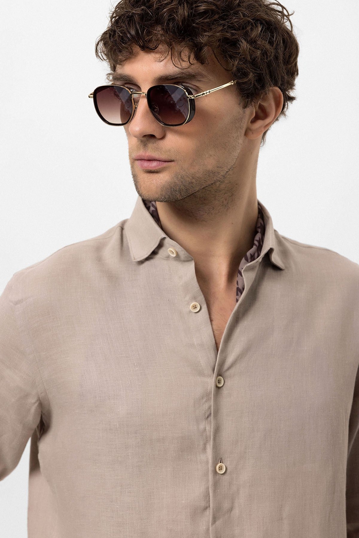 Men's 100% Linen Shirt with an Antioch Collar and Button Detail
