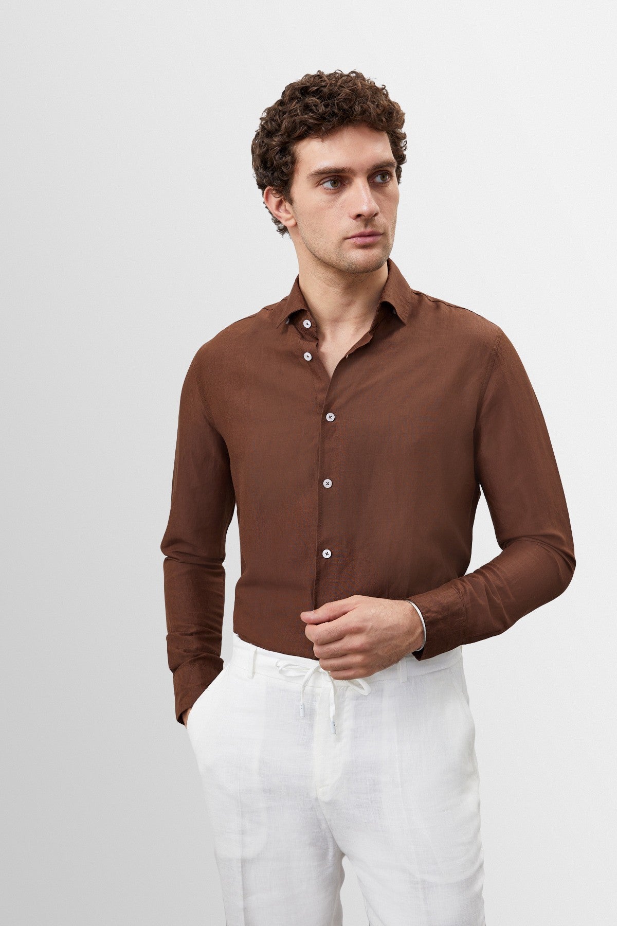 Men's 100% Linen Shirt with an Antioch Collar and Button Detail