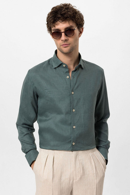Men's 100% Linen Shirt with an Antioch Collar and Button Detail