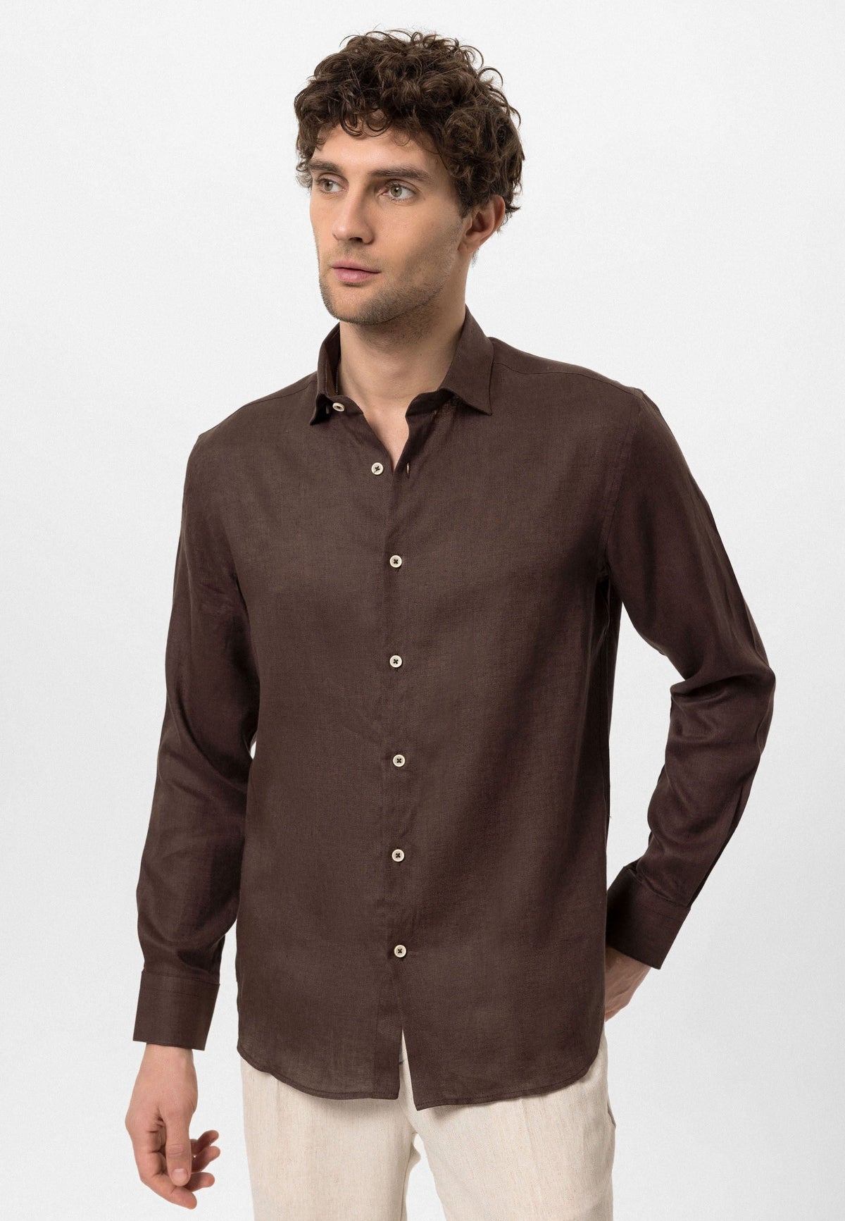 Men's 100% Linen Shirt with an Antioch Collar and Button Detail
