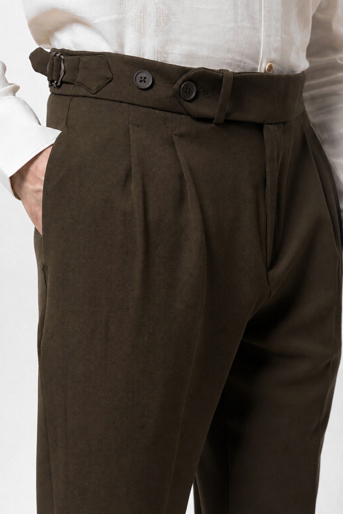 High-Waisted Pleated Carrot-Fit Men's Pants