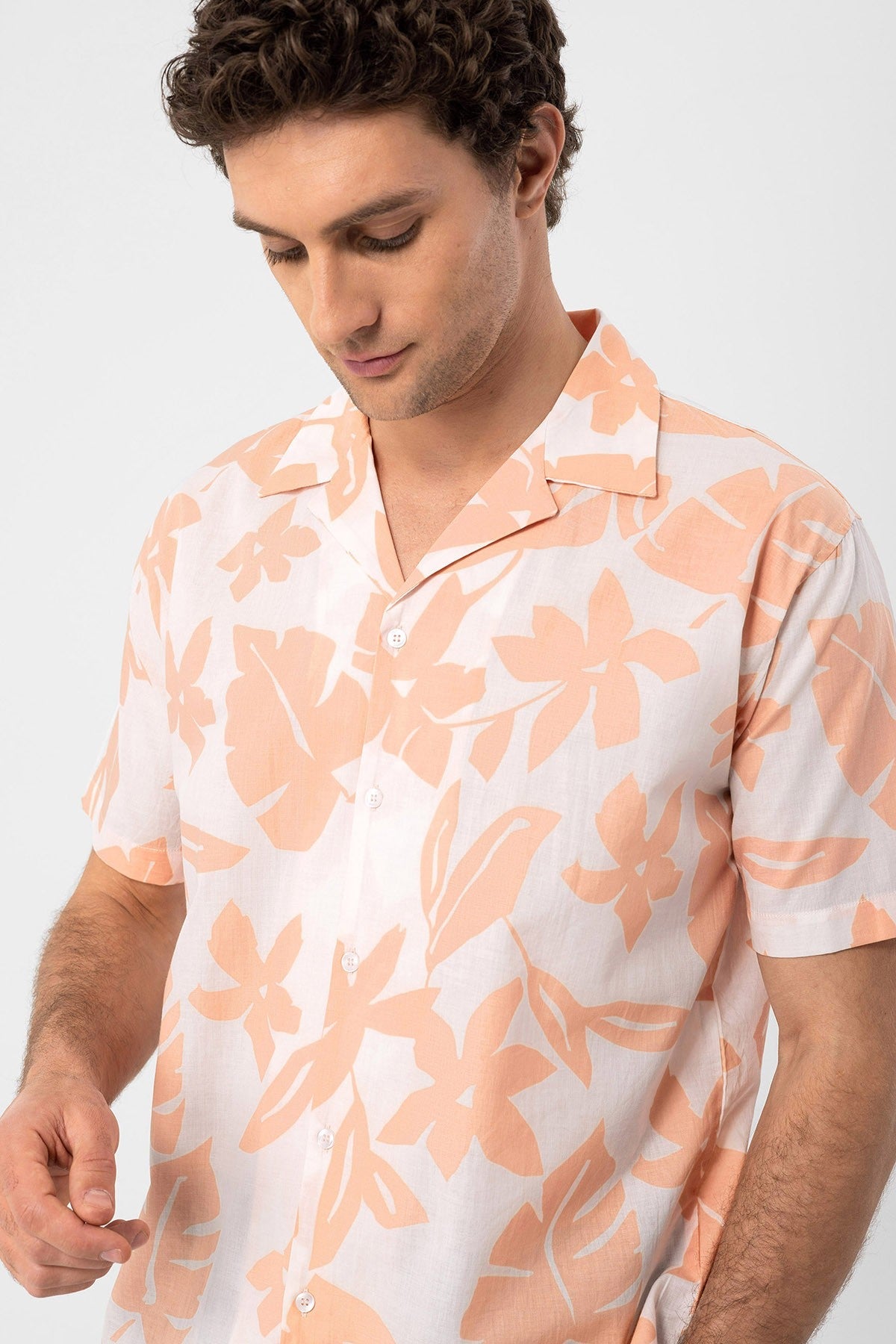 Antioch Floral-Print Crew-Neck Men's Shirt