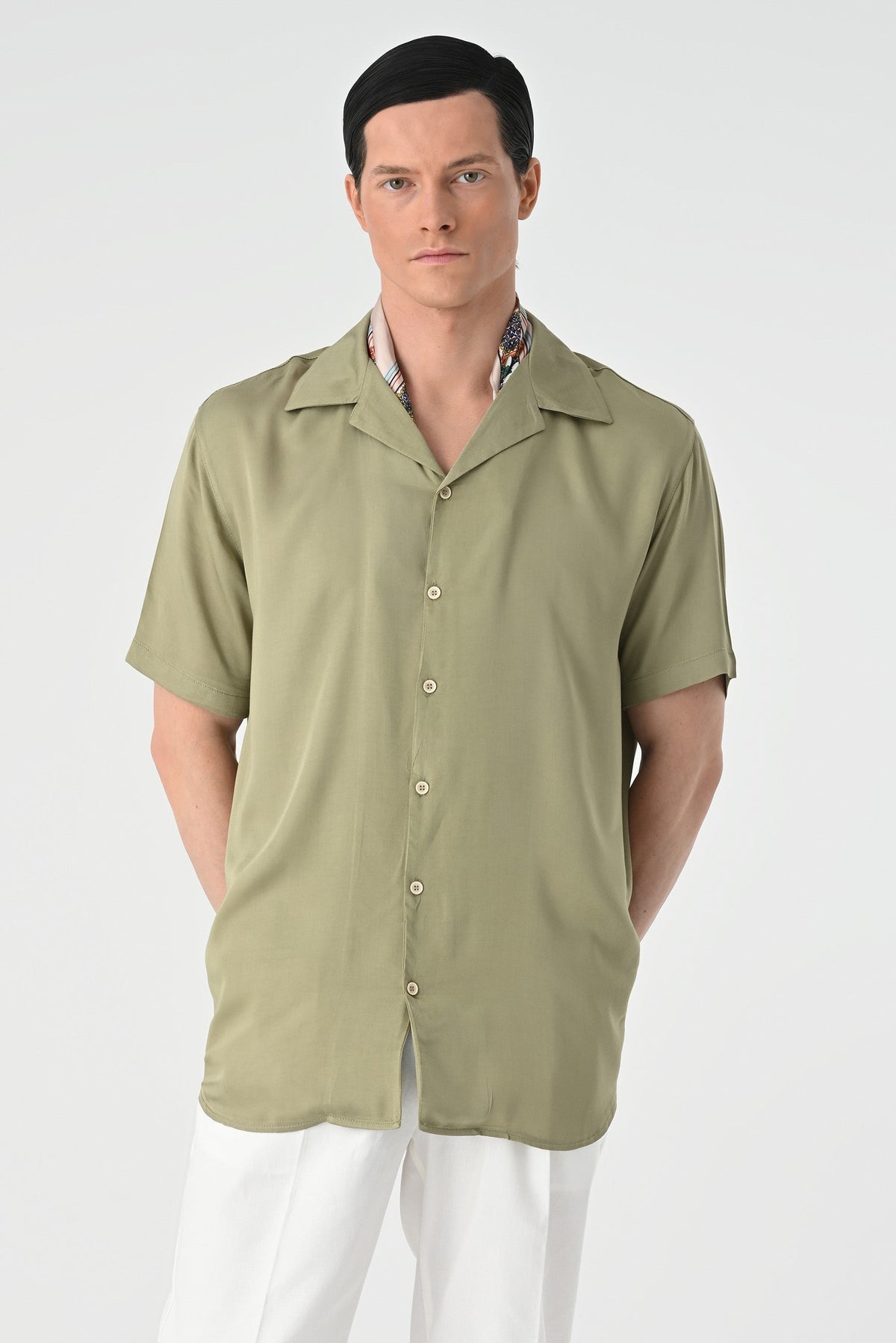 Antioch Oversized Short-Sleeve Men's Shirt with Apache Collar