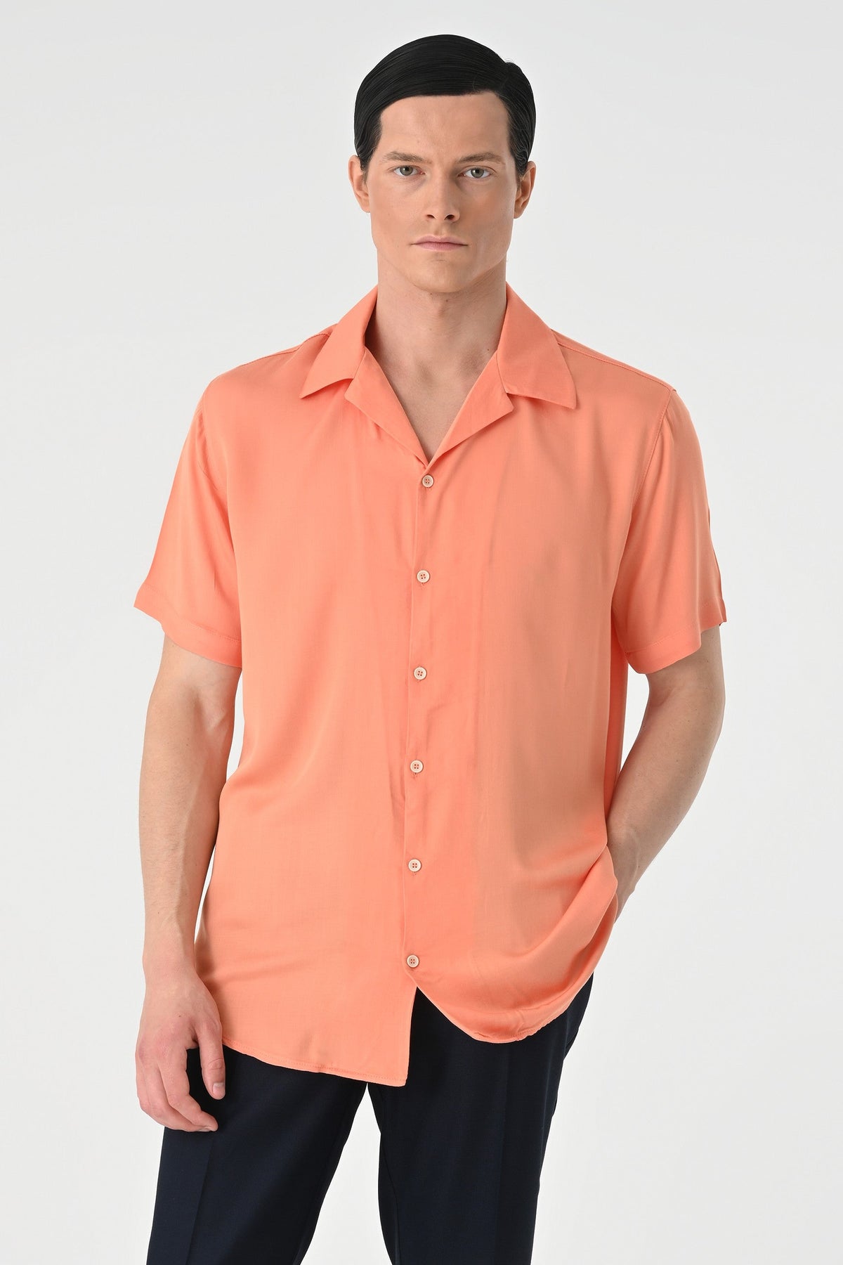 Antioch Oversized Short-Sleeve Men's Shirt with Apache Collar
