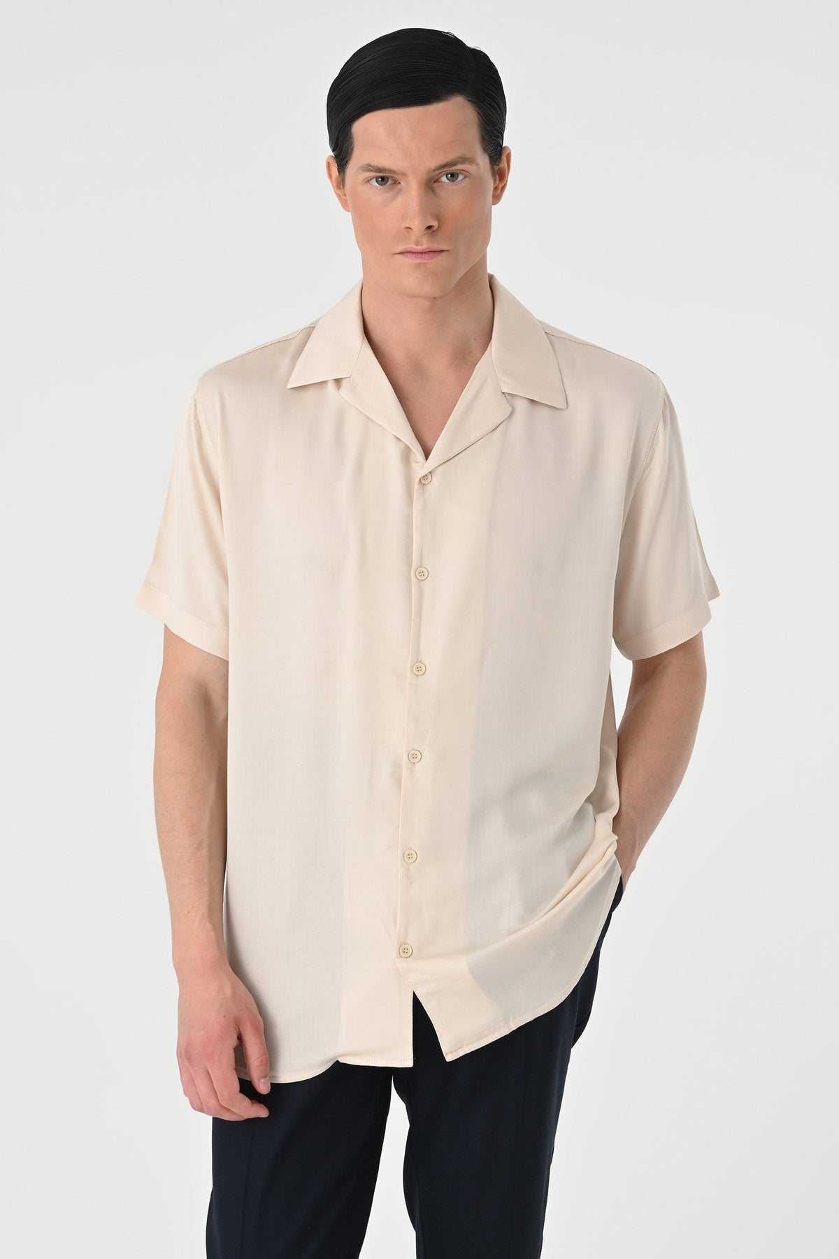 Antioch Oversized Short-Sleeve Men's Shirt with Apache Collar
