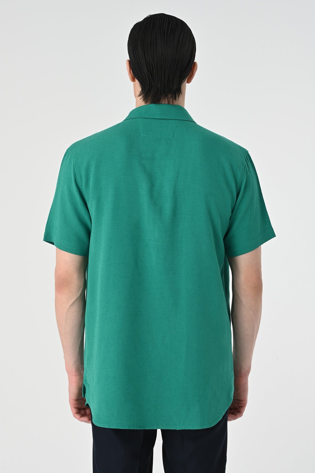 Antioch Relax Fit Short-Sleeved Men's Shirt with a Shawl Collar