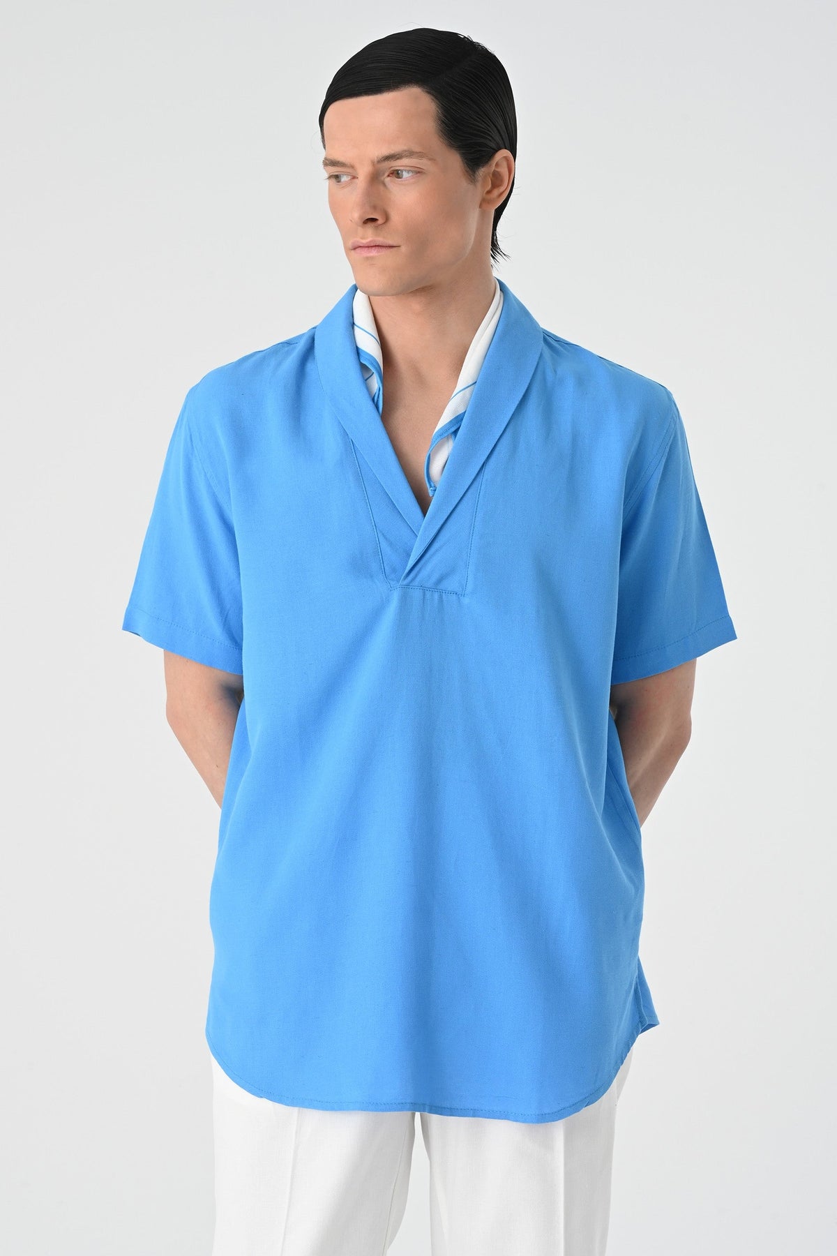 Antioch Relax Fit Short-Sleeved Men's Shirt with a Shawl Collar