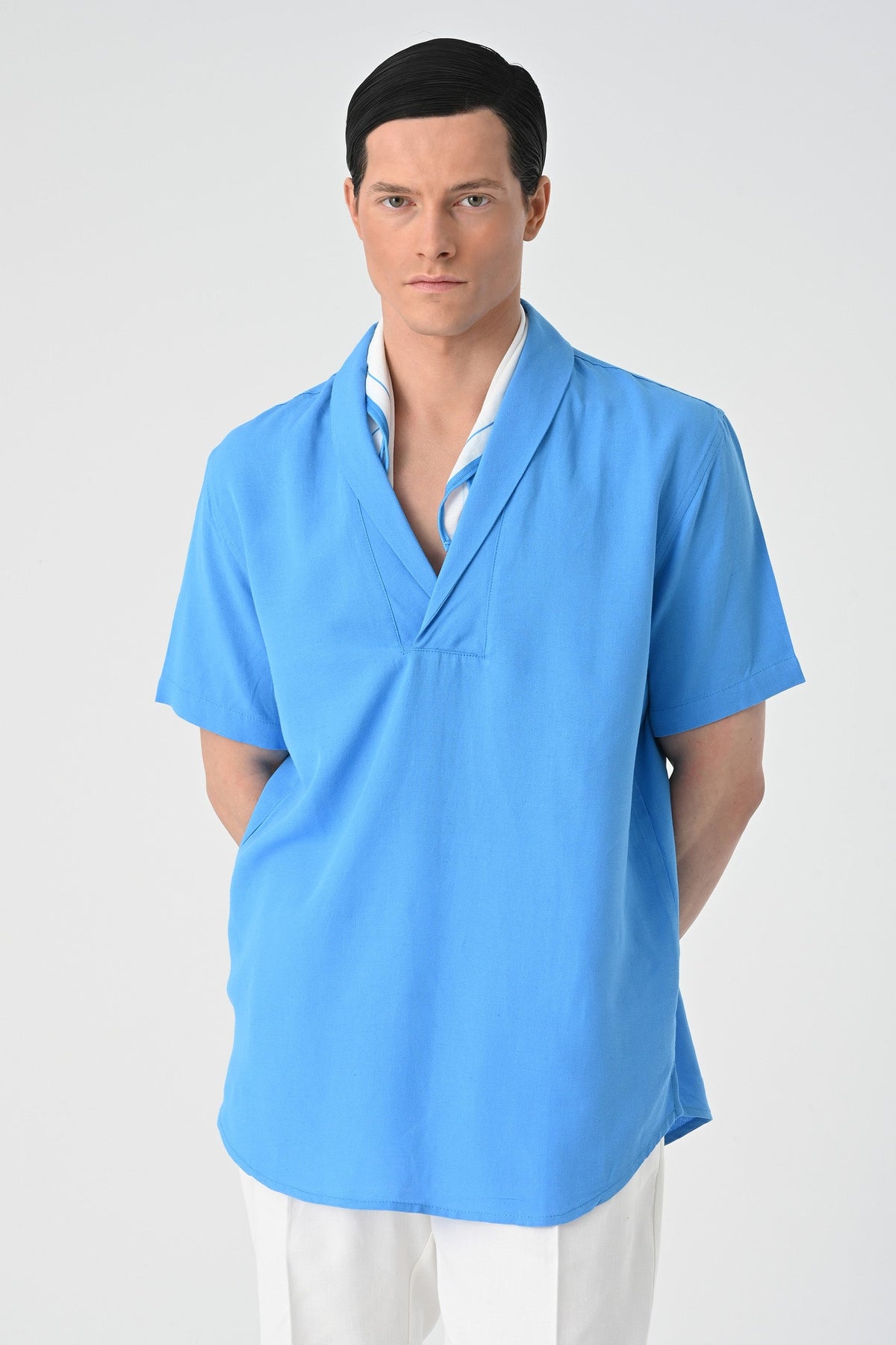 Antioch Relax Fit Short-Sleeved Men's Shirt with a Shawl Collar