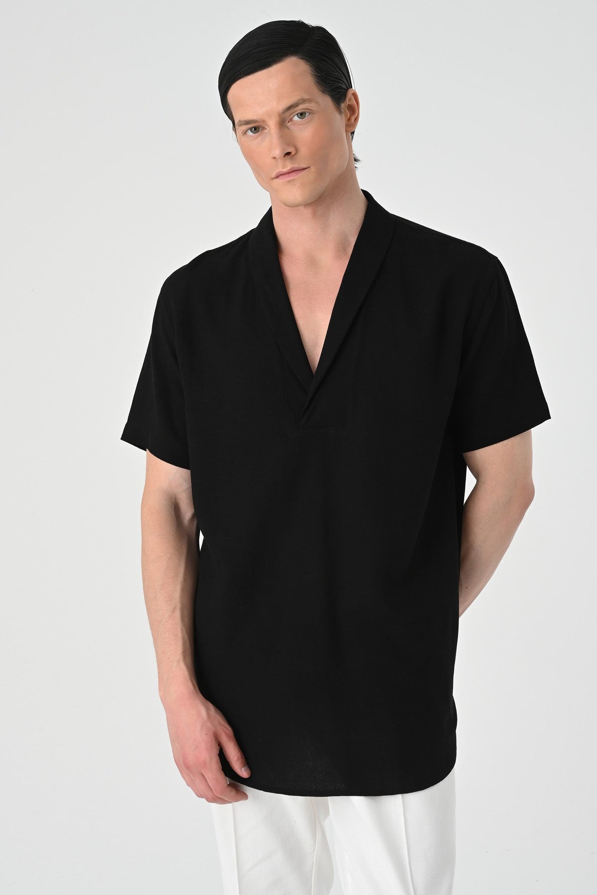 Antioch Relax Fit Short-Sleeved Men's Shirt with a Shawl Collar