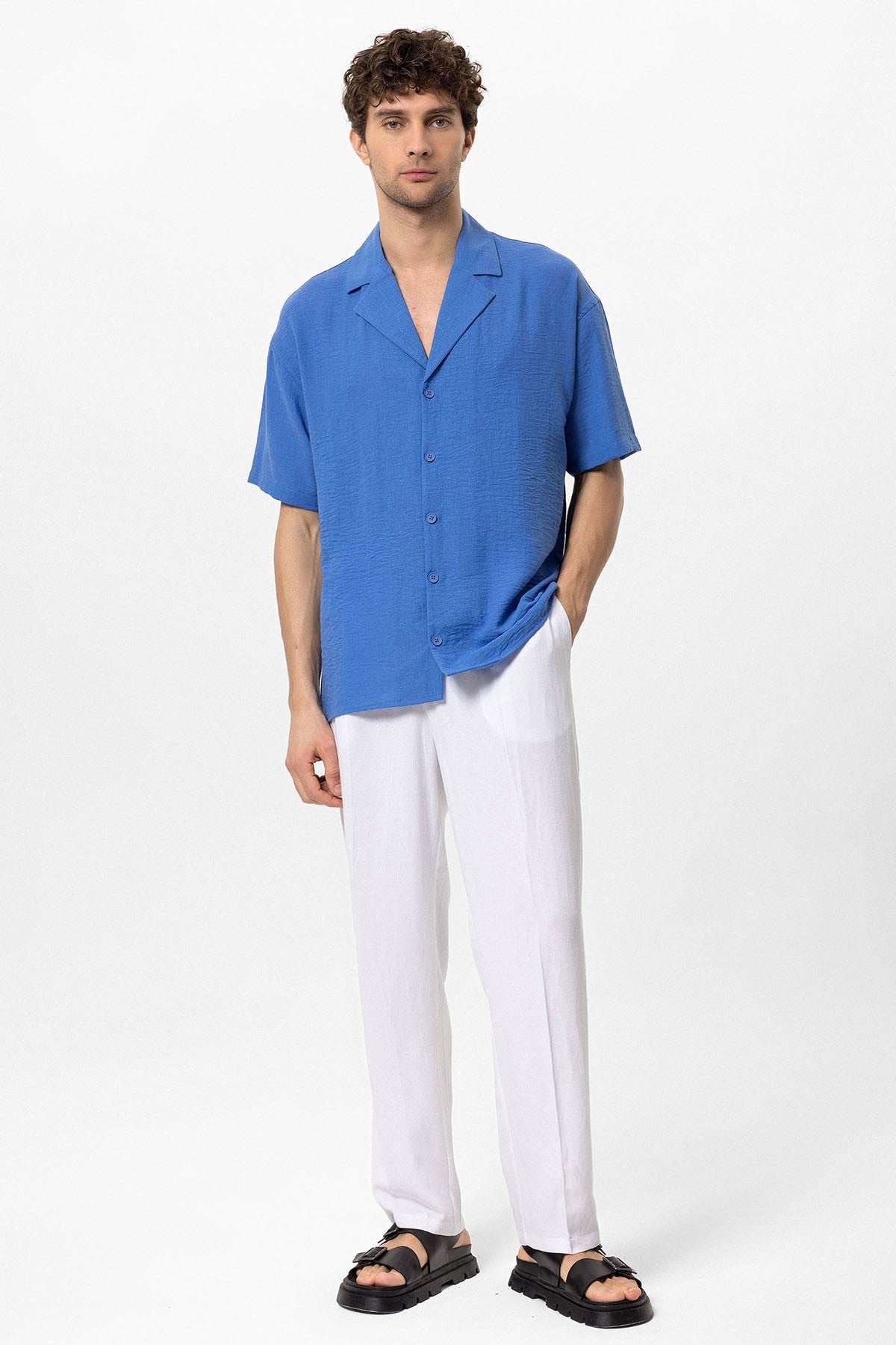 Antioch Oversized Short-Sleeve Men's Shirt with Apache Collar