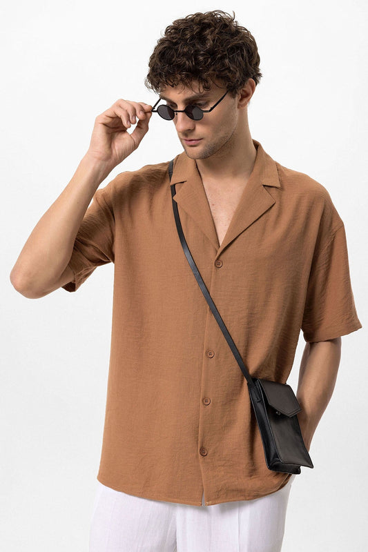 Antioch Oversized Short-Sleeve Men's Shirt with Apache Collar