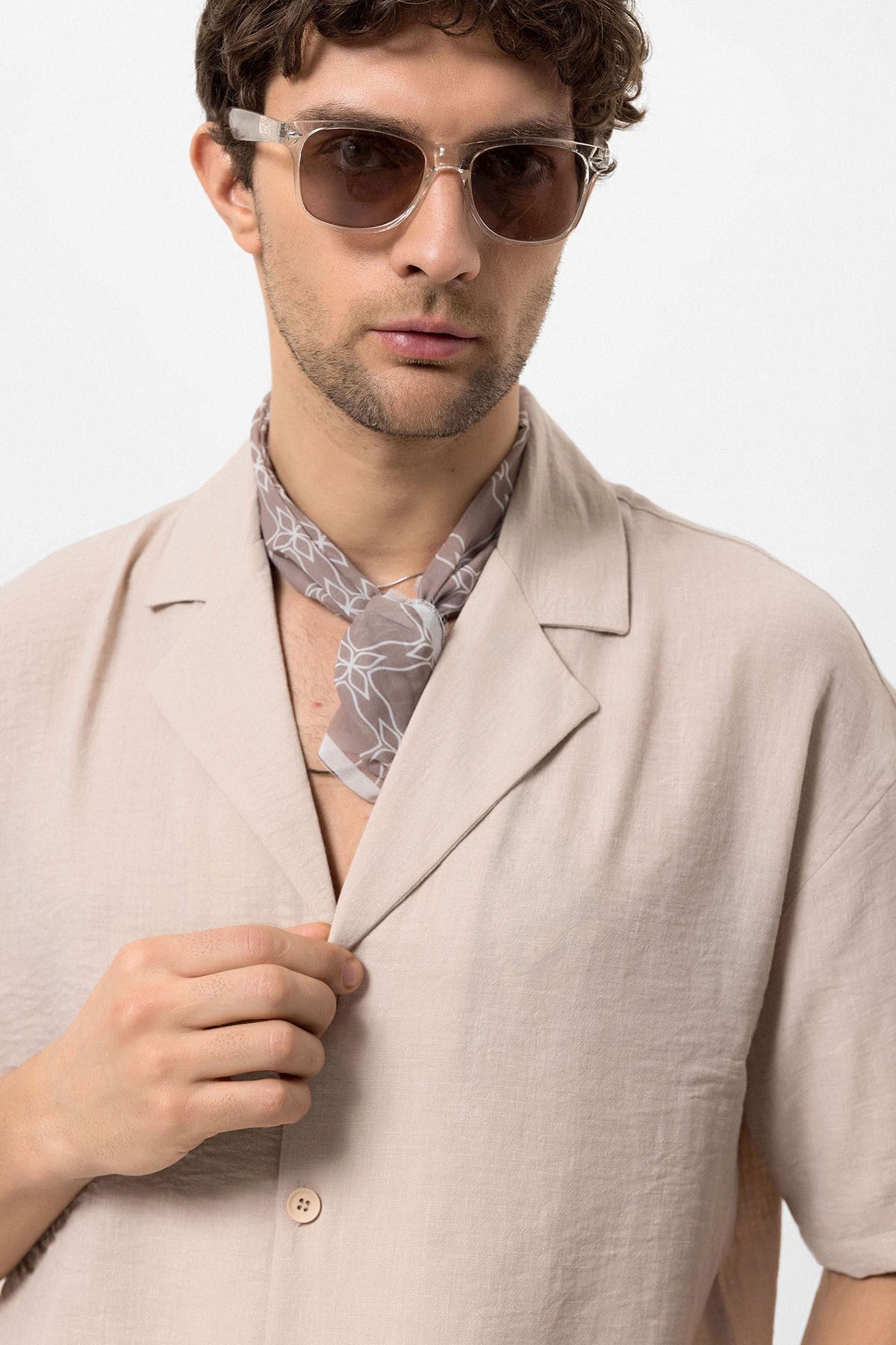 Antioch Oversized Short-Sleeve Men's Shirt with Apache Collar