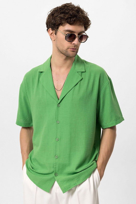 Antioch Oversized Short-Sleeve Men's Shirt with Apache Collar