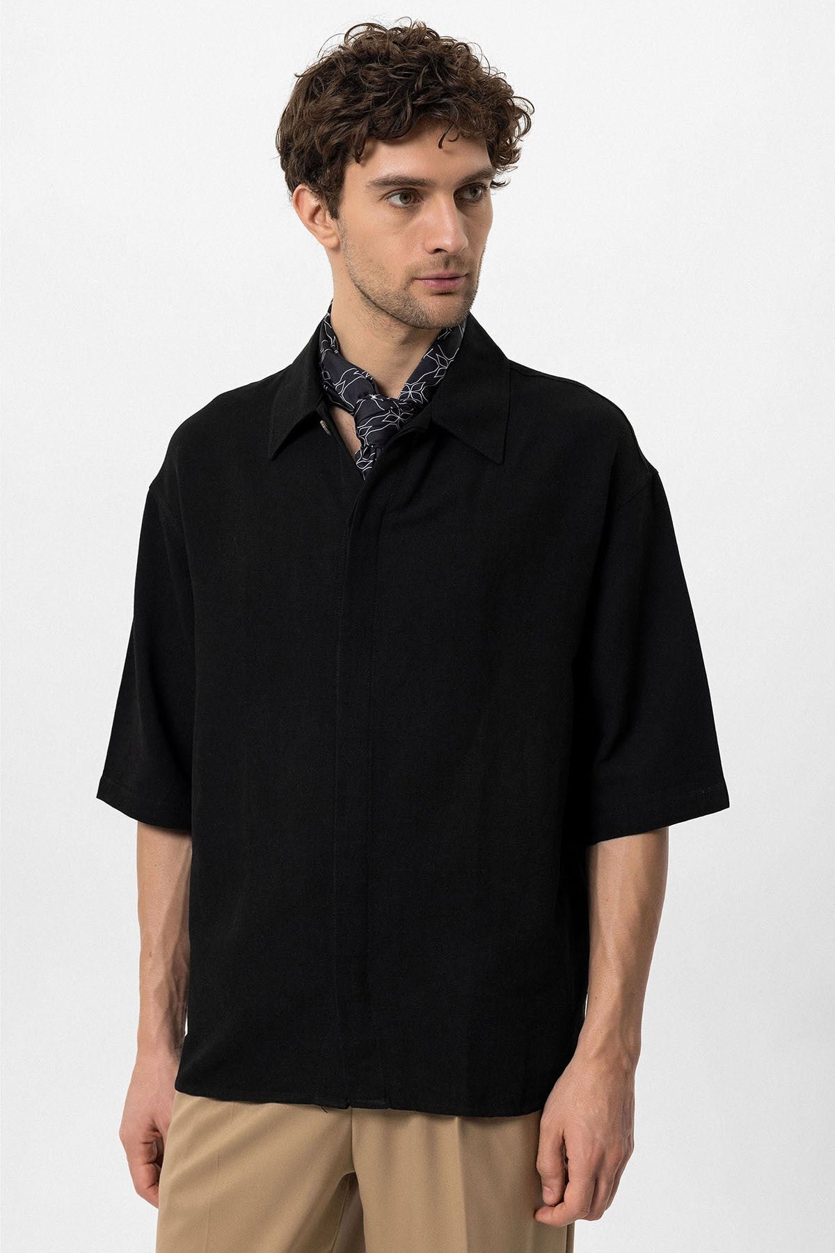 Antioch Fakir Sleeve Hidden-Button Closure Oversized Men's Shirt