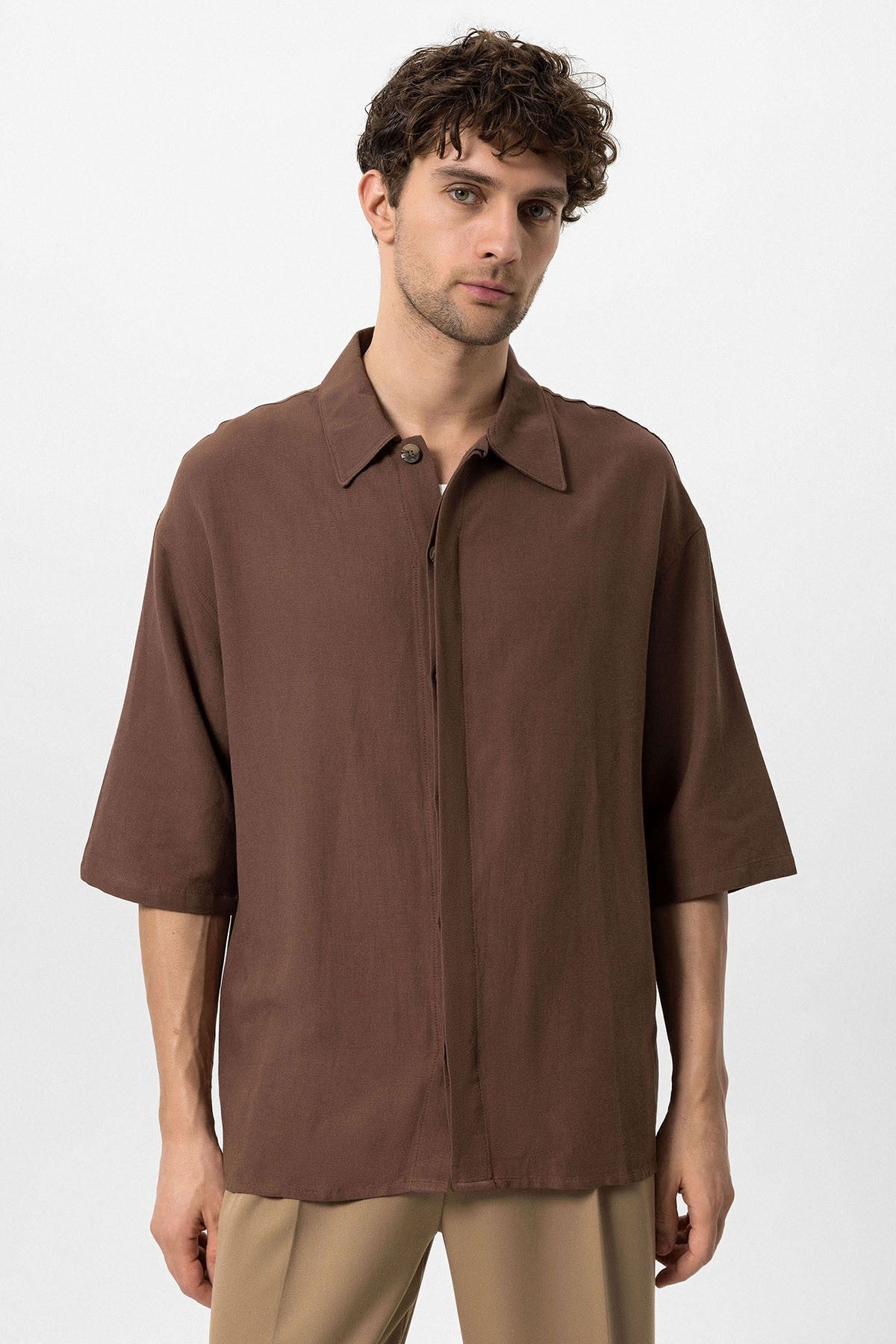 Antioch Fakir Sleeve Hidden-Button Closure Oversized Men's Shirt