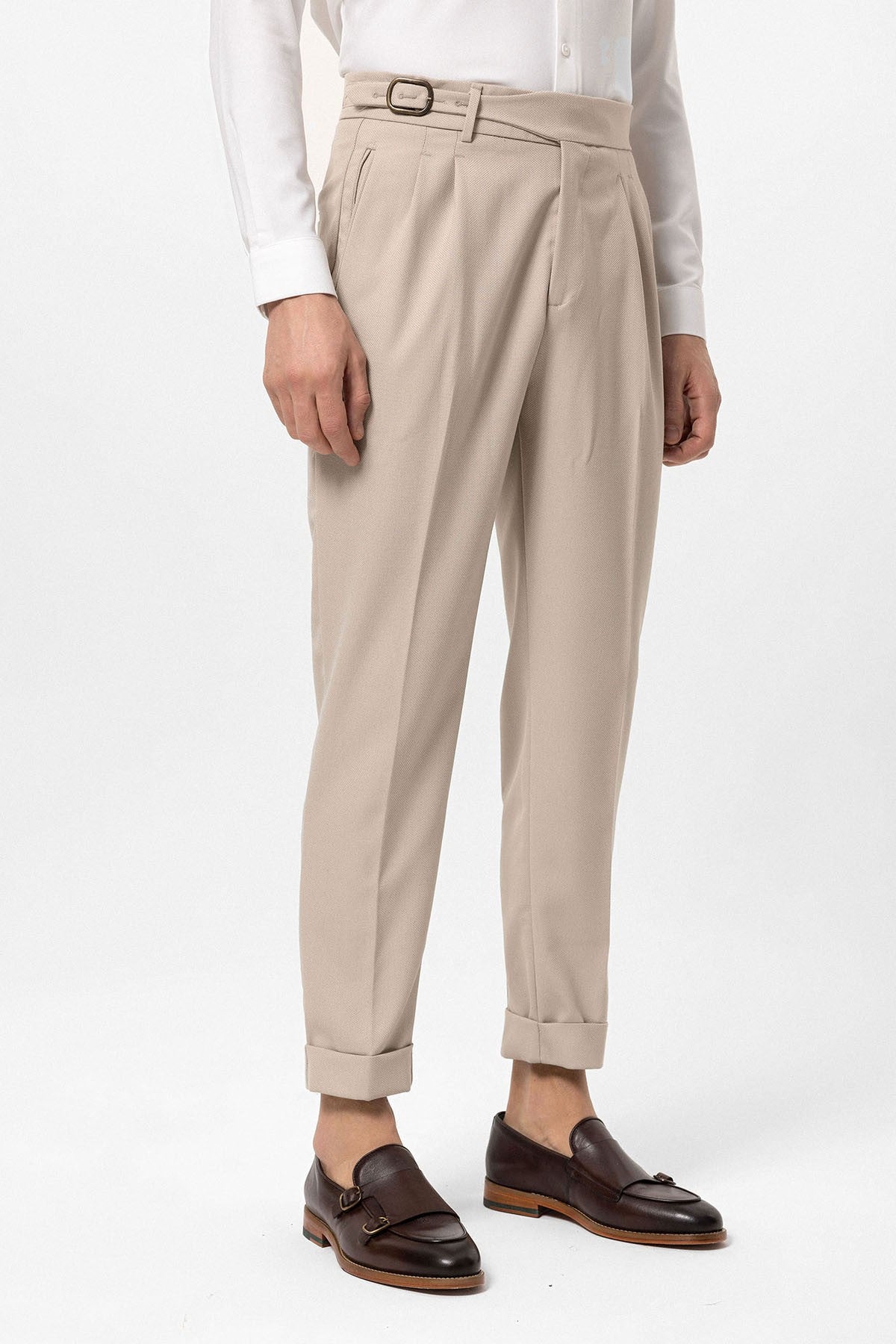 High-Waisted Pleated Men's Pants with Buckle Detail