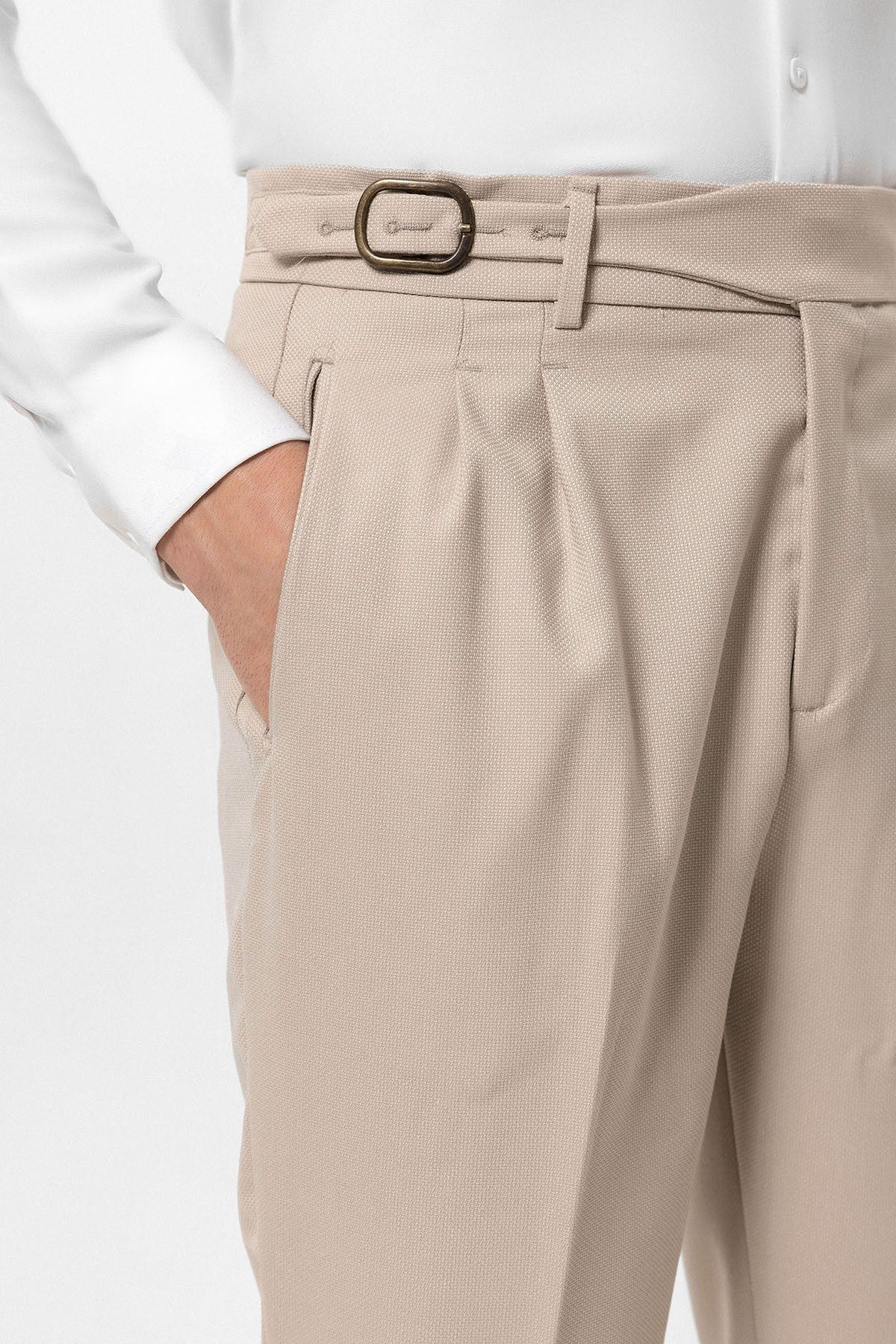High-Waisted Pleated Men's Pants with Buckle Detail