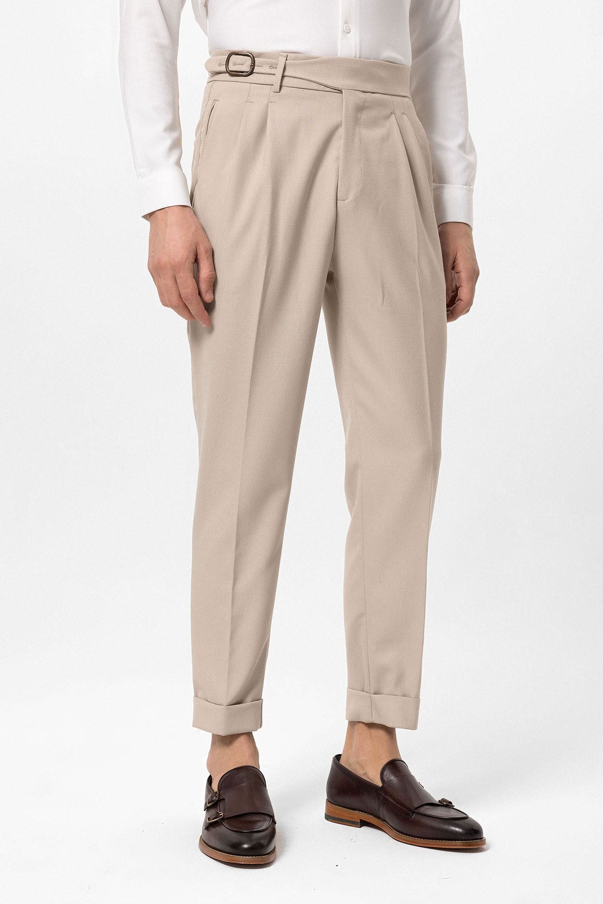 High-Waisted Pleated Men's Pants with Buckle Detail
