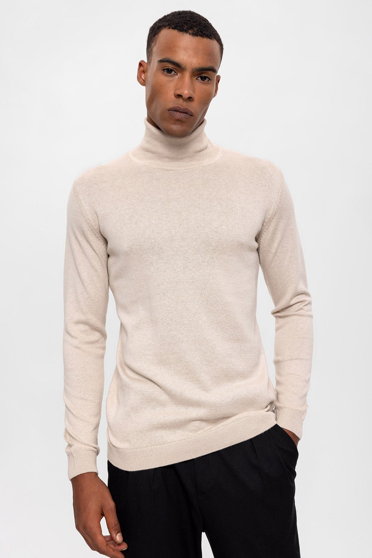 Men's Full-Neck Sweater