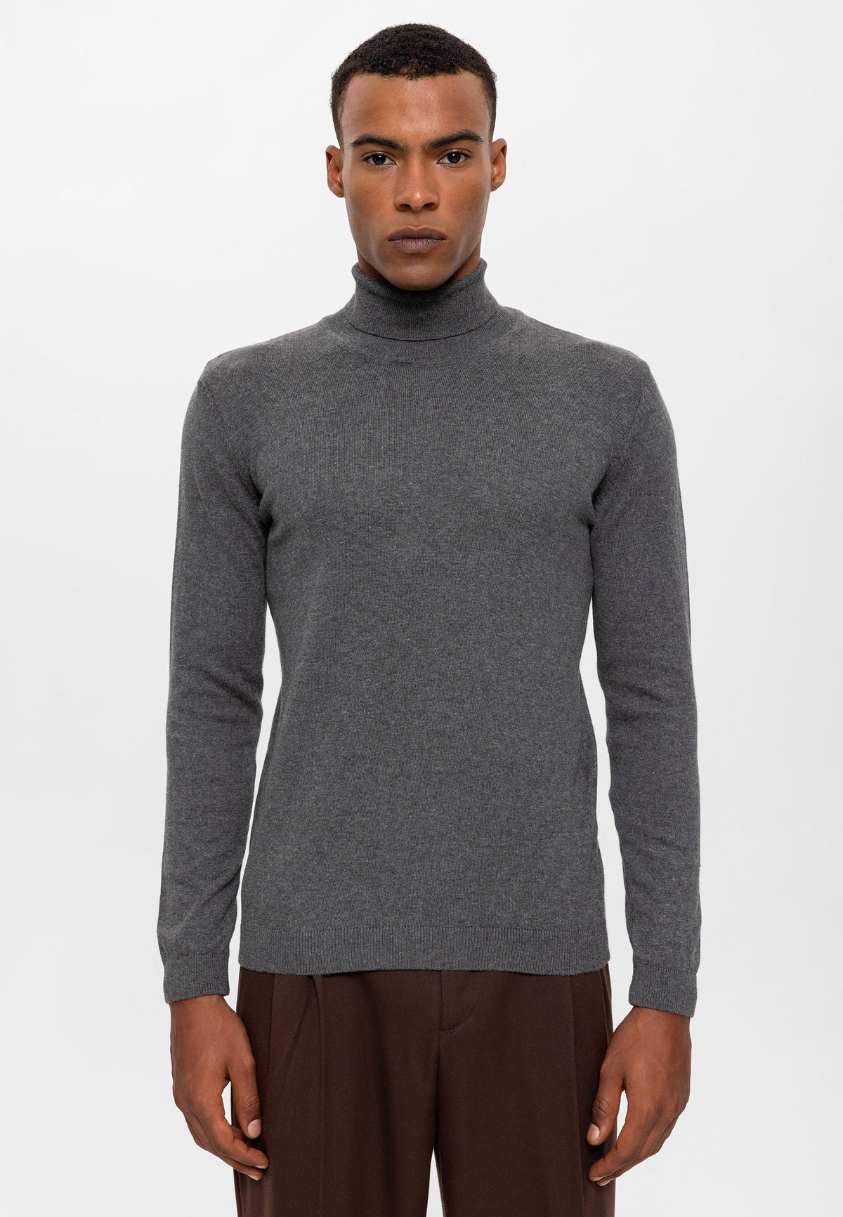 Men's Full-Neck Sweater