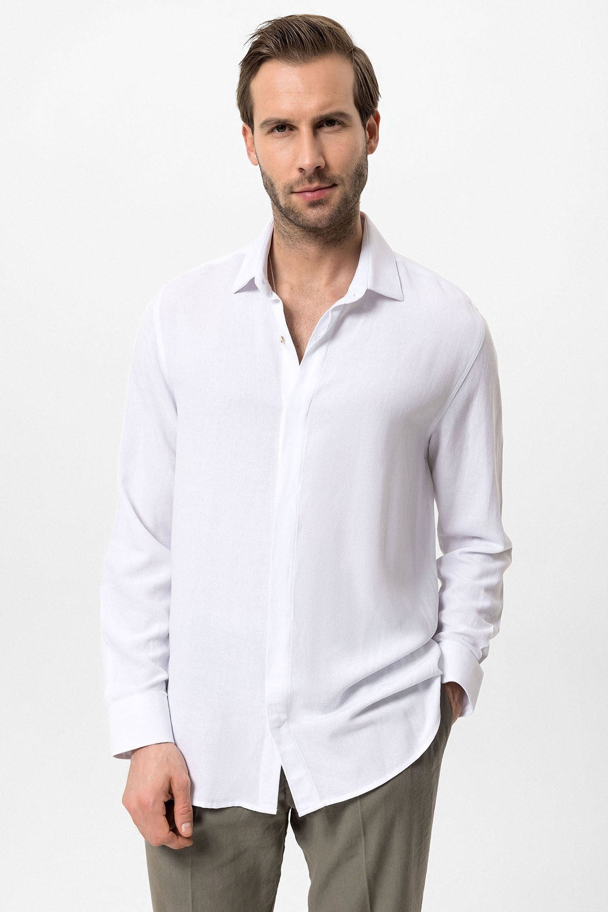 Antioch Hidden-Button Linen-Blend Men's Shirt