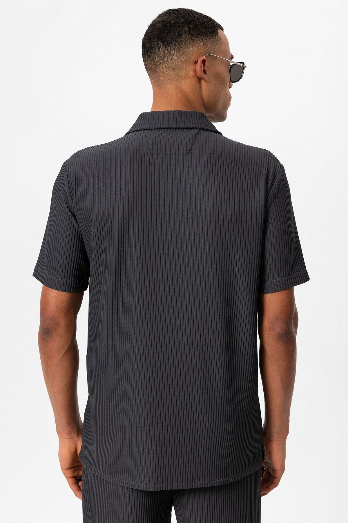 Antioch Ribbed Short-Sleeve Men's Shirt