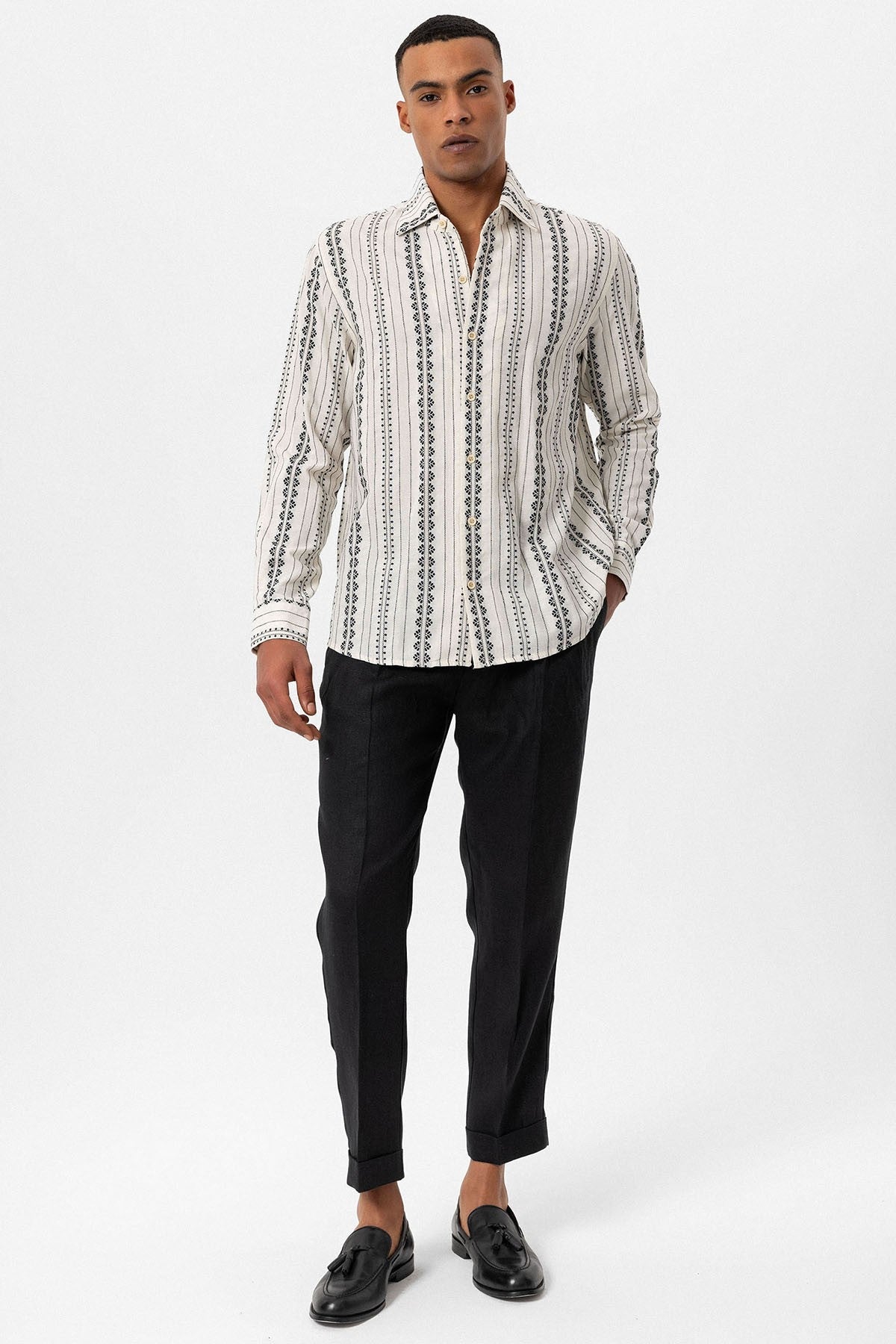 Antioch Long-Sleeved Men's Shirt with Ethnic Pattern