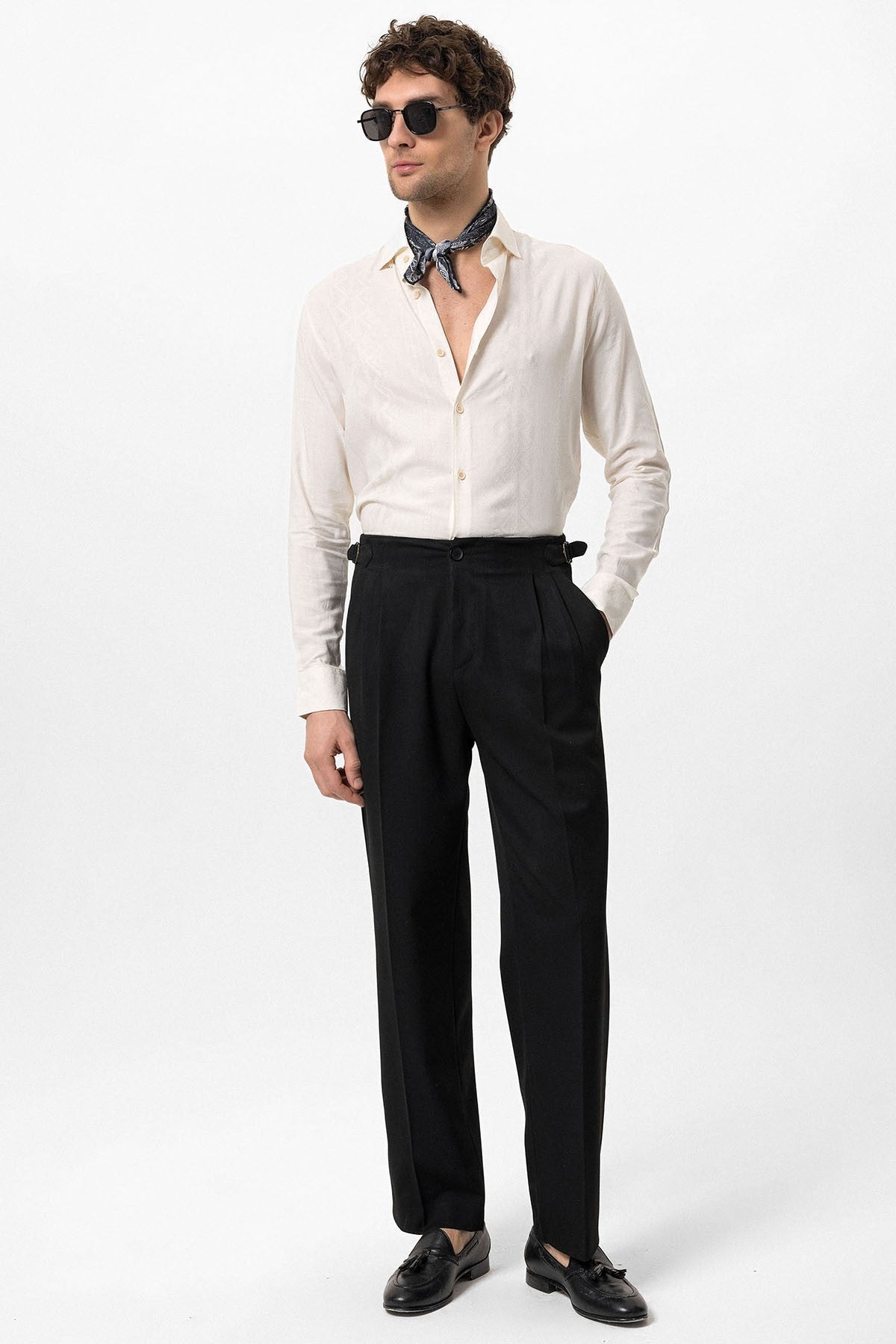 Antioch High-Waisted Men's Pants with Buckle Detail and Relaxed Fit