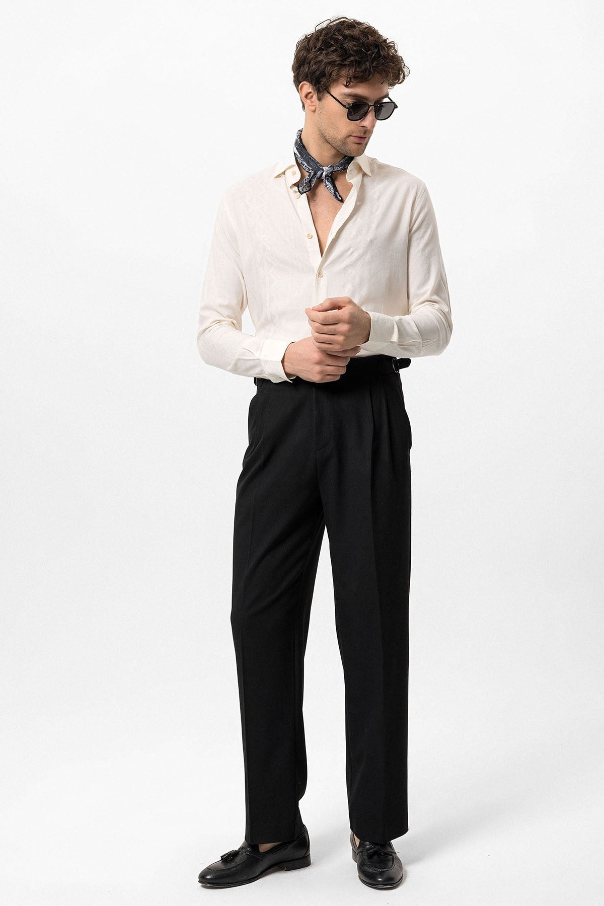 Antioch High-Waisted Men's Pants with Buckle Detail and Relaxed Fit