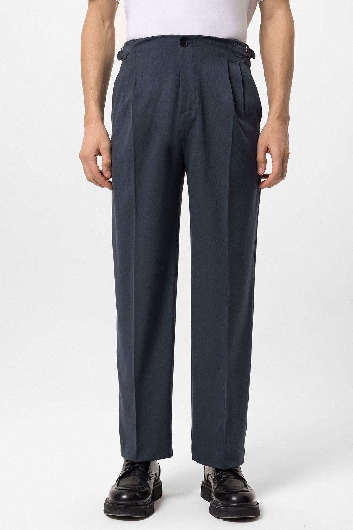 Antioch High-Waisted Men's Pants with Buckle Detail and Relaxed Fit