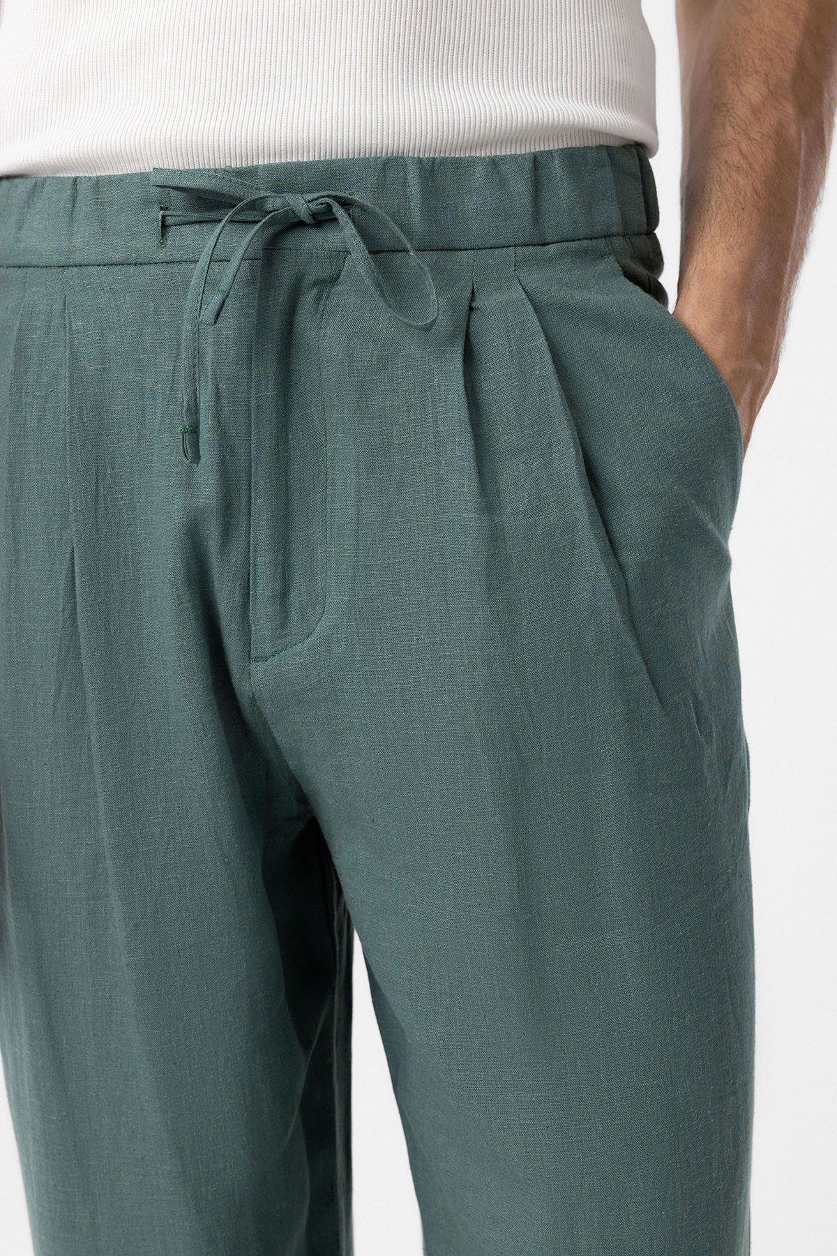 Antioch Belted Linen-Blend Baggy Men's Pants