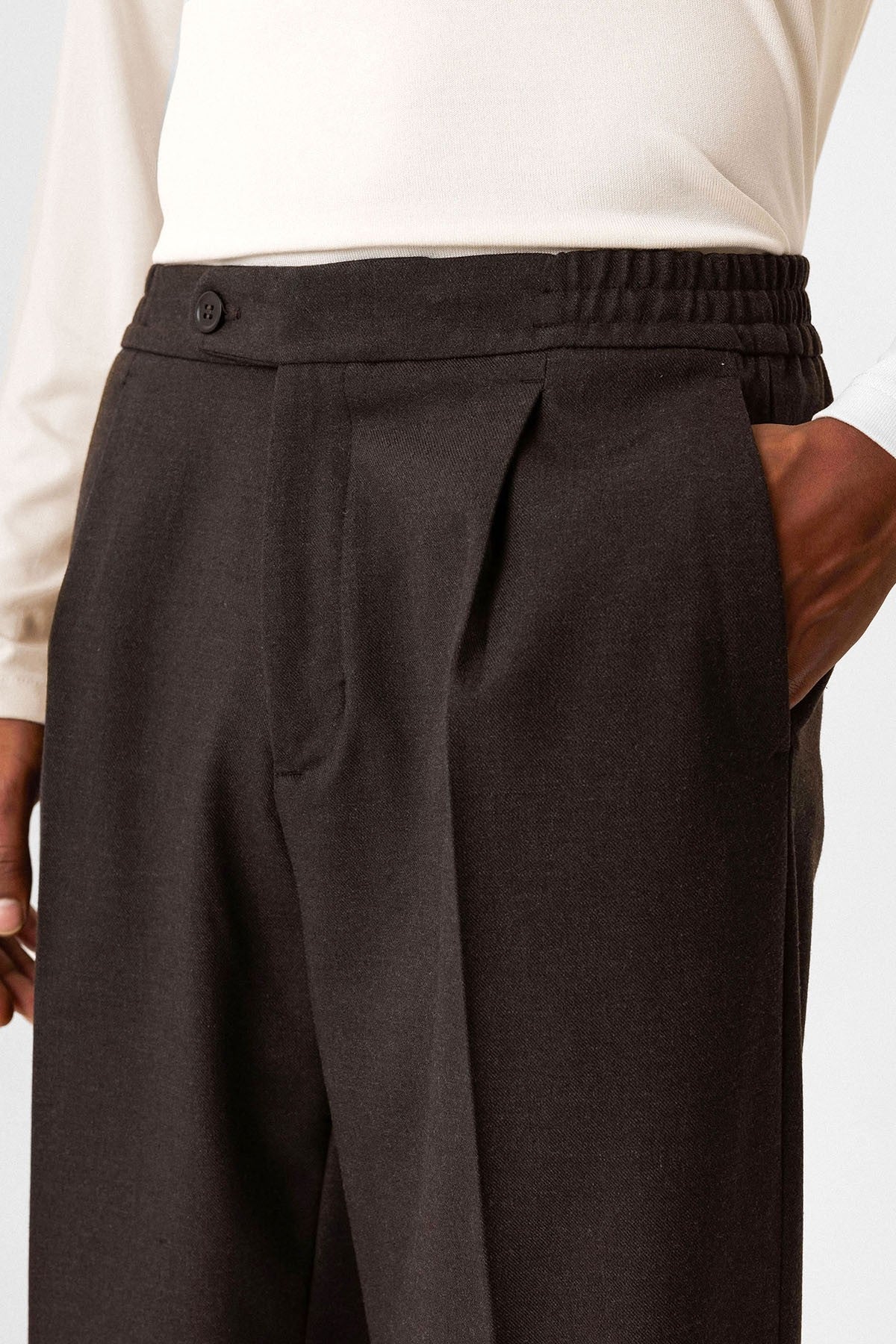 Antioch Elastic-Waist Baggy Men's Pants