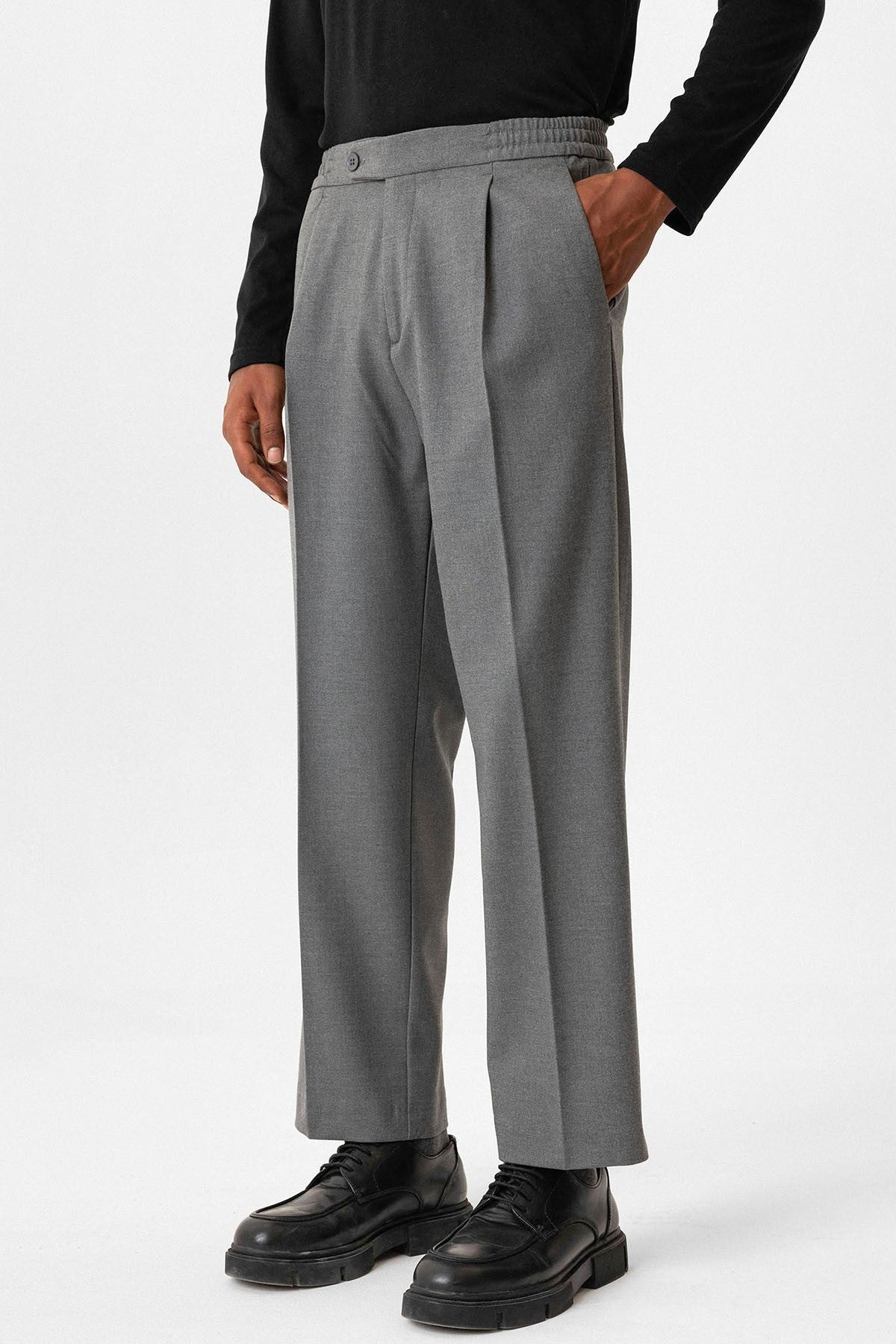 Antioch Elastic-Waist Baggy Men's Pants