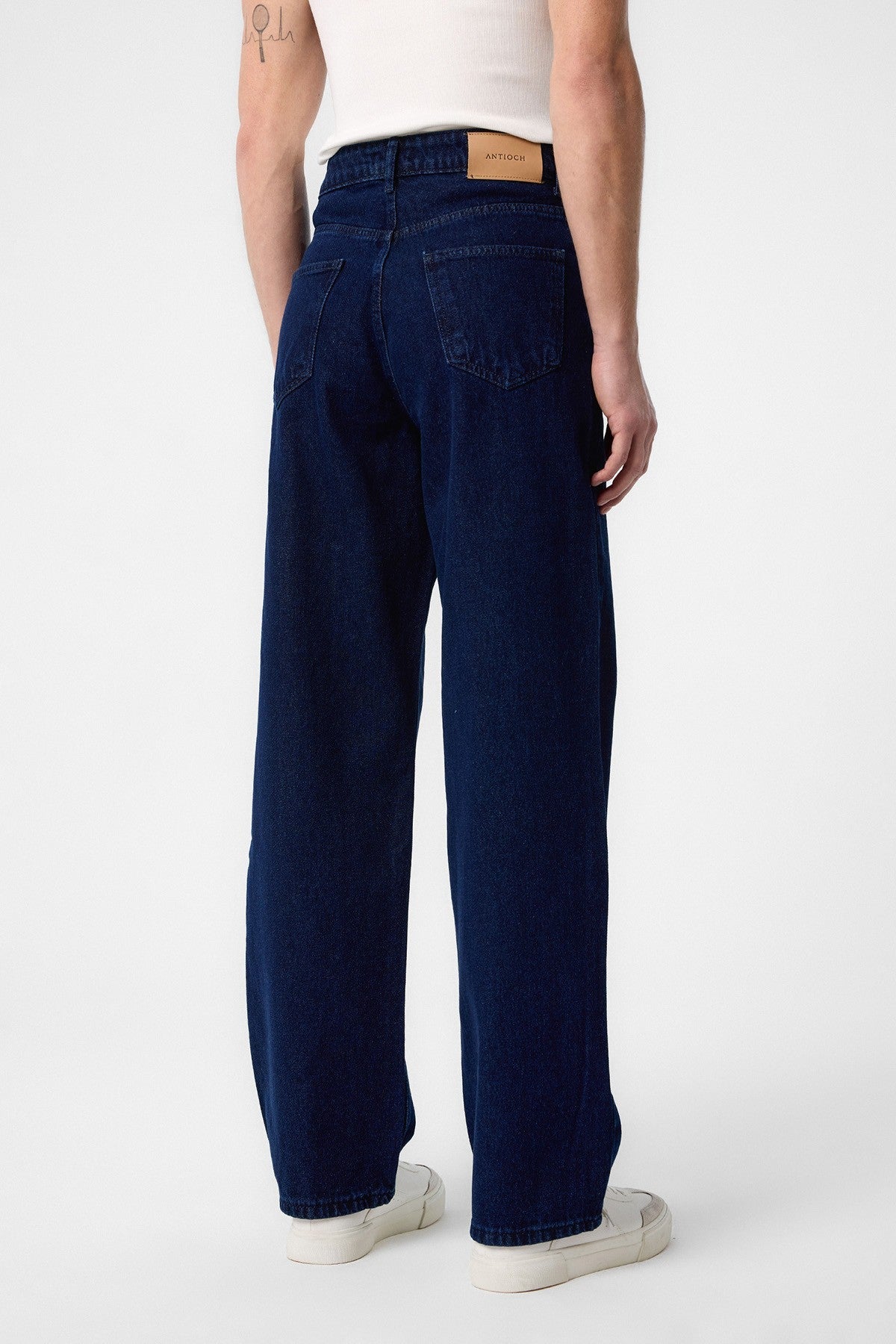 Antioch High-Waisted Relaxed-Fit Men's Jeans