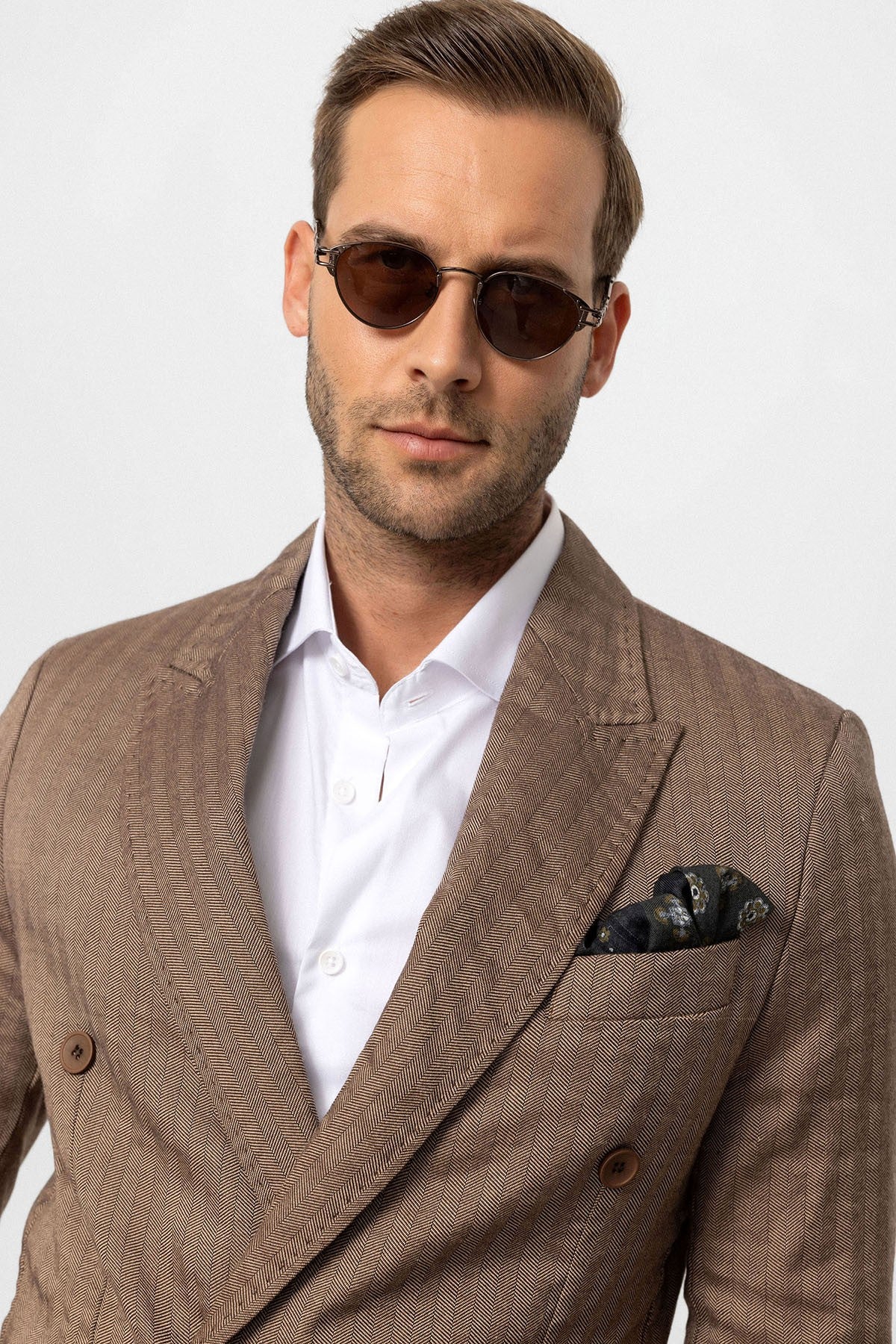 Antioch Men's Herringbone-Patterned Blazer