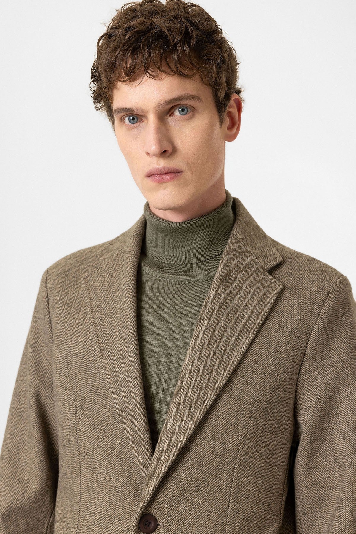 Antioch Slim-Fit Herringbone-Patterned Men's Blazer