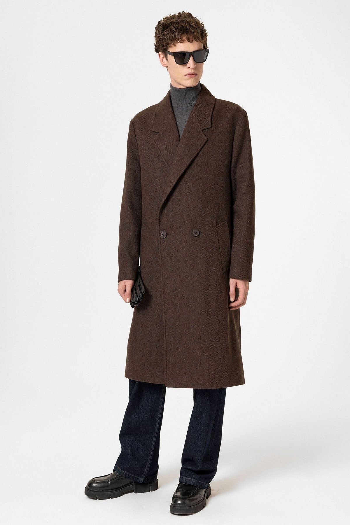 Antioch Wool-Blend Herringbone Double-Breasted Men's Coat