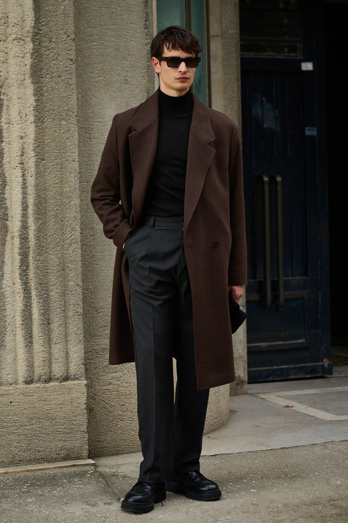 Antioch Wool-Blend Herringbone Double-Breasted Men's Coat