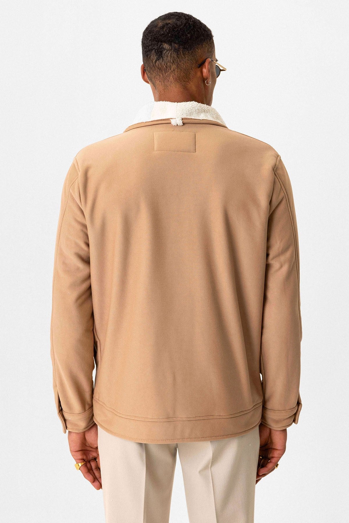 Antioch Men's Jacket with Contrast Collar and Lining Details